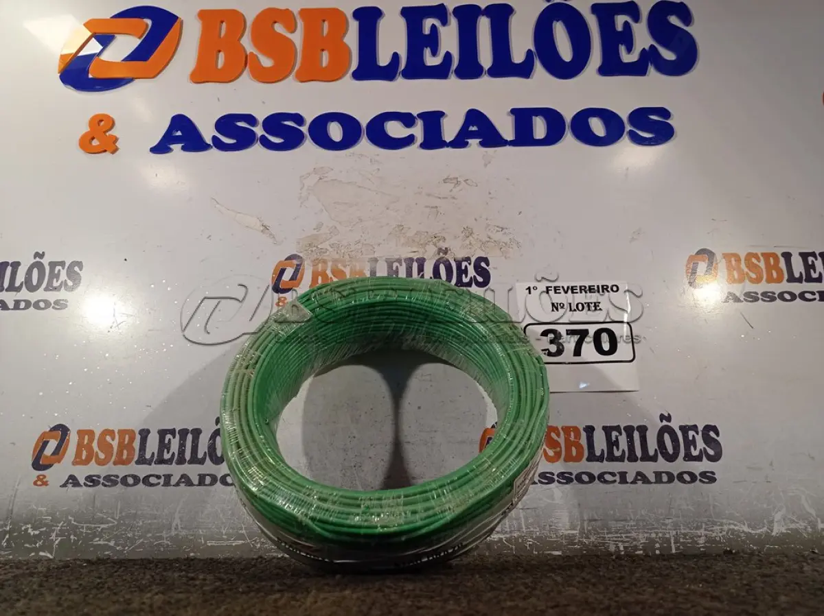 LOTE 370 - 01 ROLO DE CABO FLEXÍVEL 100M 1X2,5MM NA COR VERDE(NOVO). (NO ESTADO) ATENÇÃO! FAZER A VISITAÇÃO ANTES DE ARREMATAR, NÃO SABEMOS SE FUNCIONA. LEILÃO NÃO TEM GARANTIA E NEM DEVOLUÇÃO, SUJEITO A POSSÍVEIS AVARIAS VISÍVEIS/OCULTAS E/OU AUSÊNCIA DE COMPONENTES.