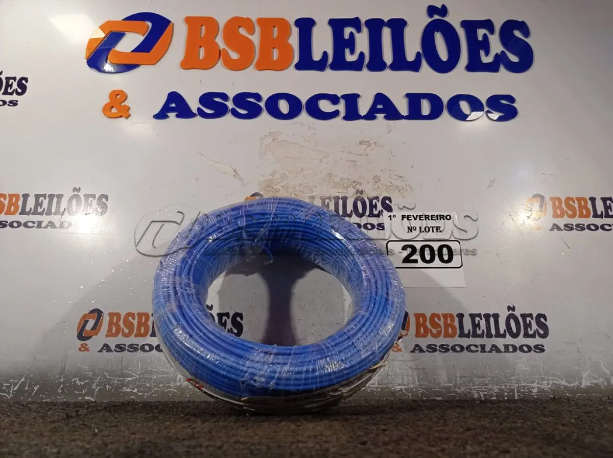 LOTE 200 - 01 ROLO DE CABO FLEXÍVEL 100M 1X4MM NA COR AZUL(NOVO). (NO ESTADO) ATENÇÃO! FAZER A VISITAÇÃO ANTES DE ARREMATAR, NÃO SABEMOS SE FUNCIONA. LEILÃO NÃO TEM GARANTIA E NEM DEVOLUÇÃO, SUJEITO A POSSÍVEIS AVARIAS VISÍVEIS/OCULTAS E/OU AUSÊNCIA DE COMPONENTES.
