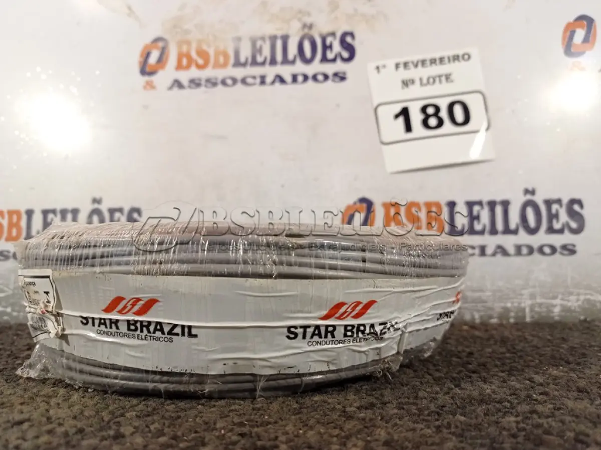 LOTE 180 - 01 ROLO DE CABO FLEXÍVEL 100M 1X2,5MM NA COR CINZA(NOVO). (NO ESTADO) ATENÇÃO! FAZER A VISITAÇÃO ANTES DE ARREMATAR, NÃO SABEMOS SE FUNCIONA. LEILÃO NÃO TEM GARANTIA E NEM DEVOLUÇÃO, SUJEITO A POSSÍVEIS AVARIAS VISÍVEIS/OCULTAS E/OU AUSÊNCIA DE COMPONENTES.