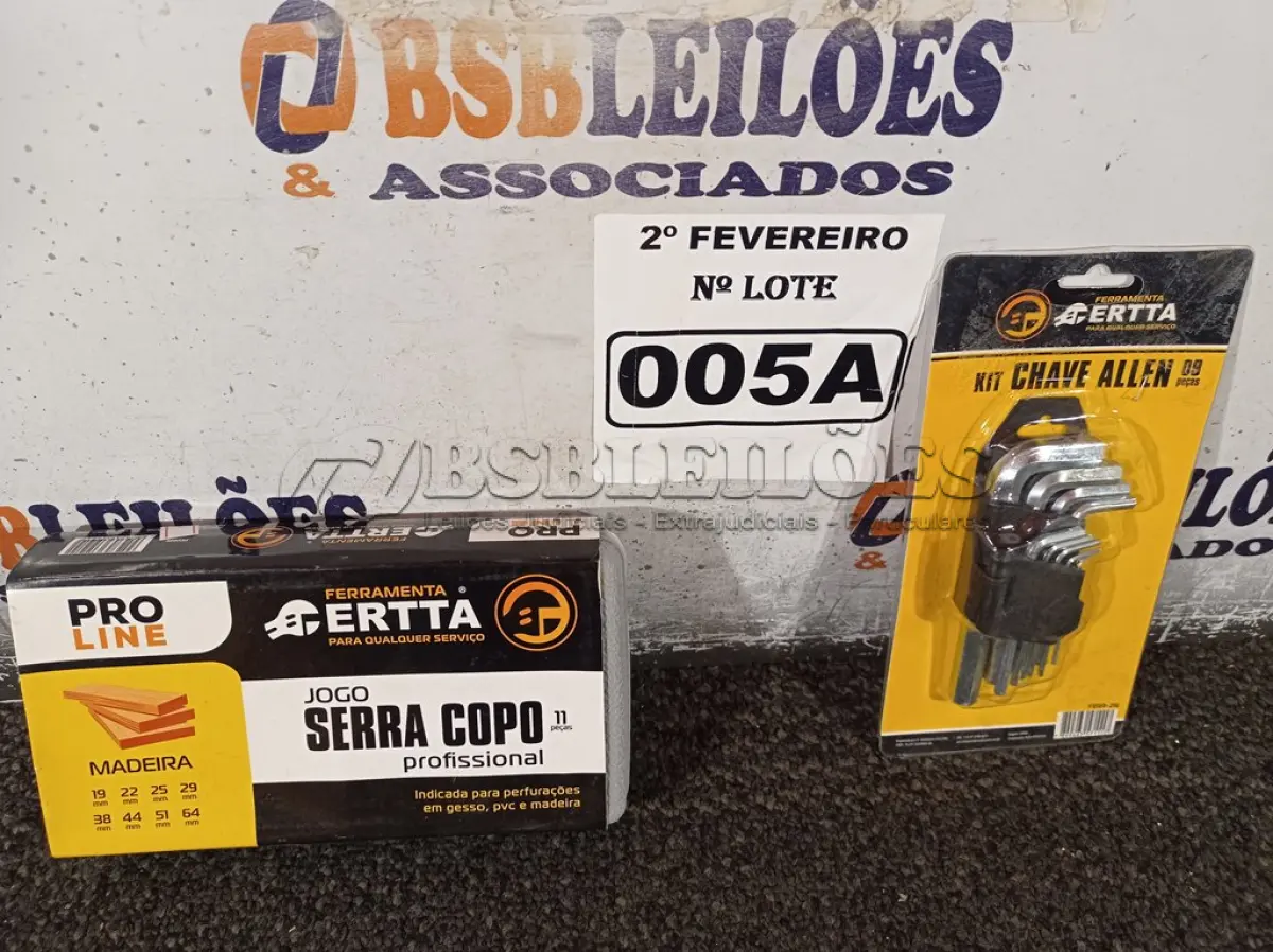 LOTE 005 - 01 SERRA COPO E 01 KIT DE CHAVES ALLEN. (NO ESTADO) ATENÇÃO! FAZER A VISITAÇÃO ANTES DE ARREMATAR, NÃO SABEMOS SE FUNCIONA. LEILÃO NÃO TEM GARANTIA E NEM DEVOLUÇÃO, SUJEITO A POSSÍVEIS AVARIAS VISÍVEIS/OCULTAS E/OU AUSÊNCIA DE COMPONENTES.