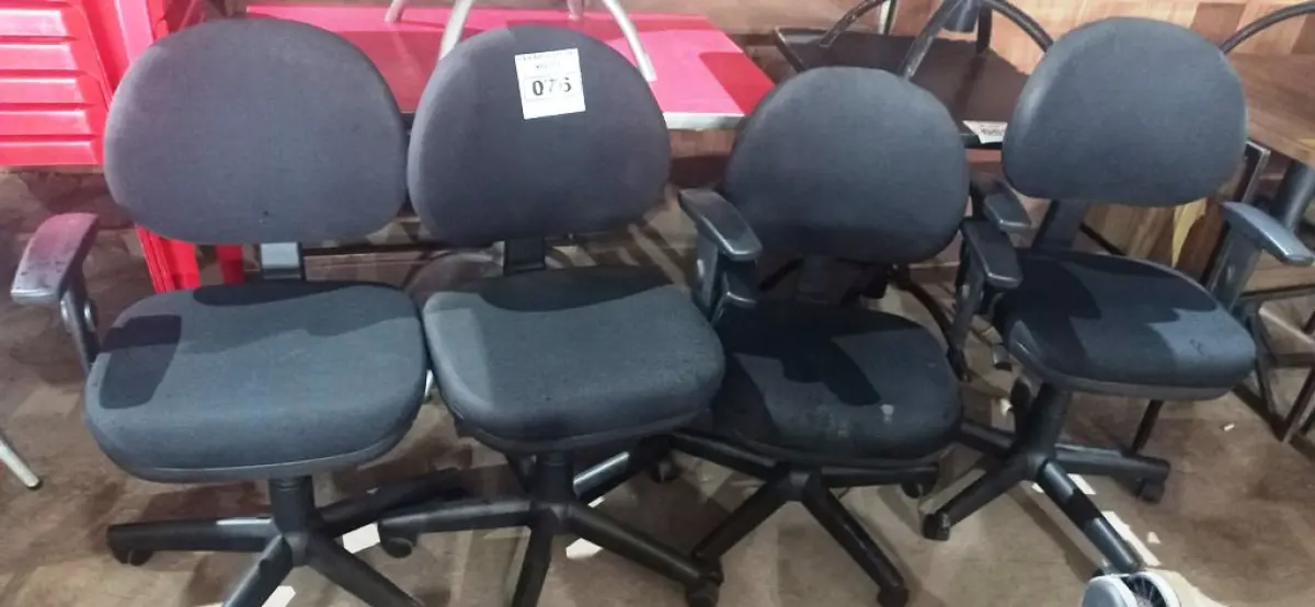 LOTE 076