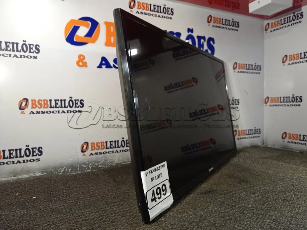 LOTE 499 - 01 TV SAMSUNG 32” POL PARA RETIRADA DE PEÇAS. (NO ESTADO) ATENÇÃO! FAZER A VISITAÇÃO ANTES DE ARREMATAR, NÃO SABEMOS SE FUNCIONA. LEILÃO NÃO TEM GARANTIA E NEM DEVOLUÇÃO, SUJEITO A POSSÍVEIS AVARIAS VISÍVEIS/OCULTAS E/OU AUSÊNCIA DE COMPONENTES.