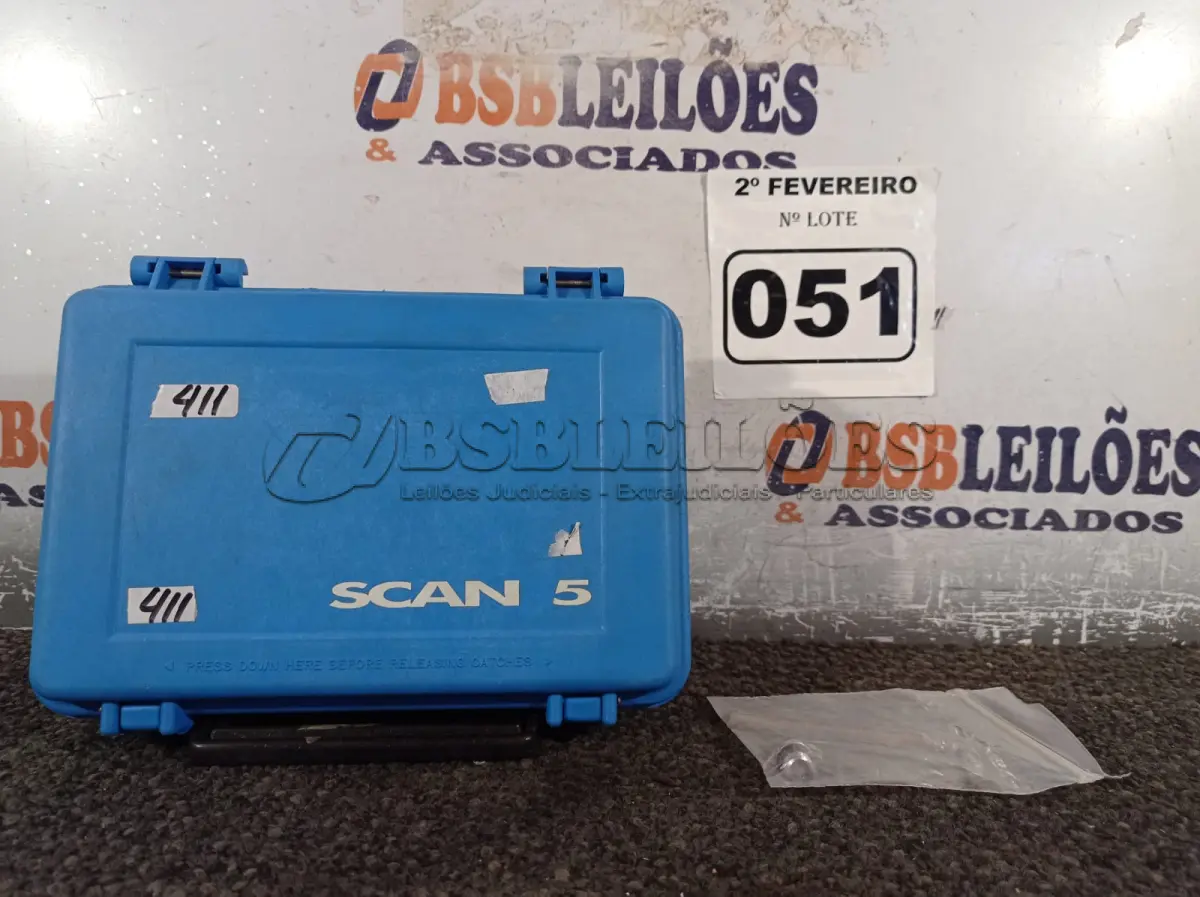 LOTE 051 - 01 US DIVERS AQUA LUNG SCAN 5 SCUBA DIVE DIVING WIRELESS COMPUTADOR DE MERGULHO (NO ESTADO, NÃO SABEMOS SE FUNCIONA. LEILÃO NÃO TEM GARANTIA E NEM DEVOLUÇÃO).