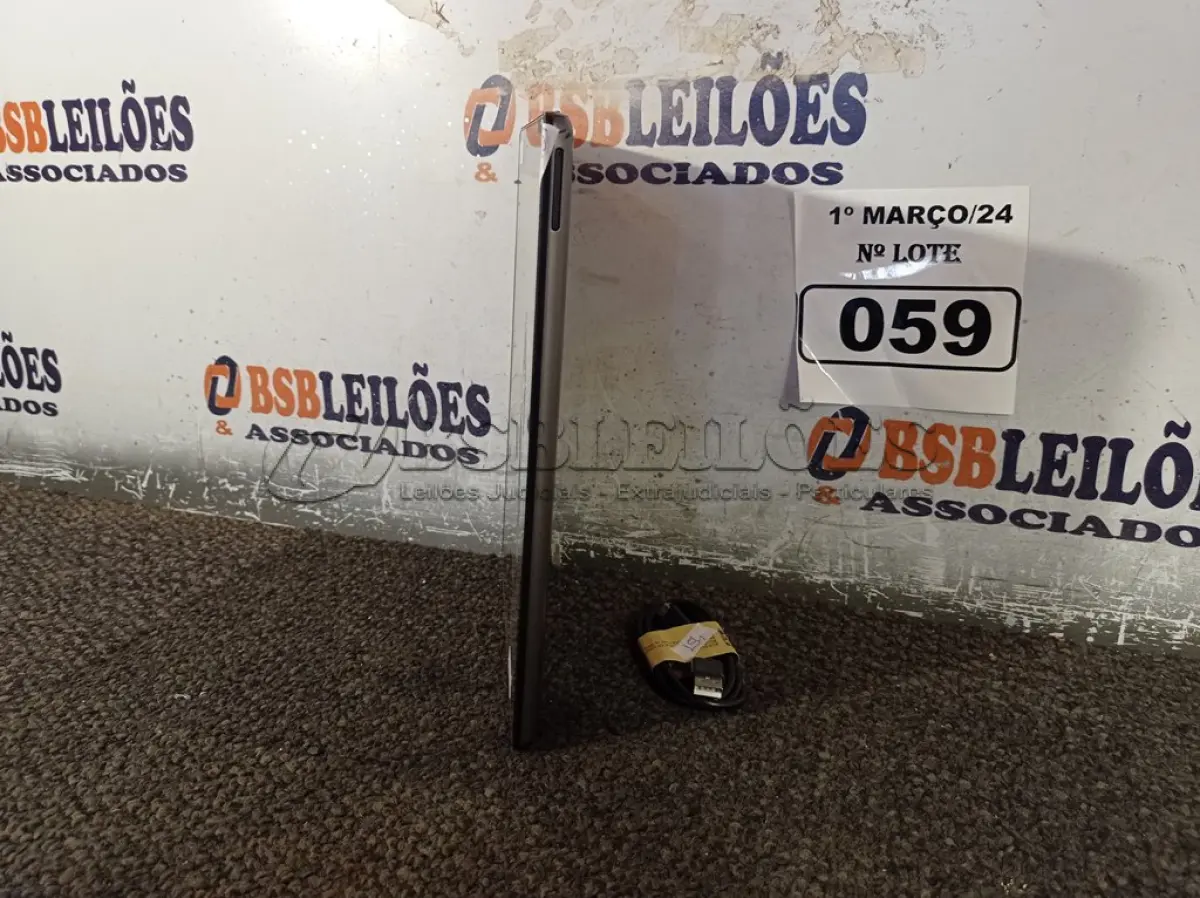 LOTE 059