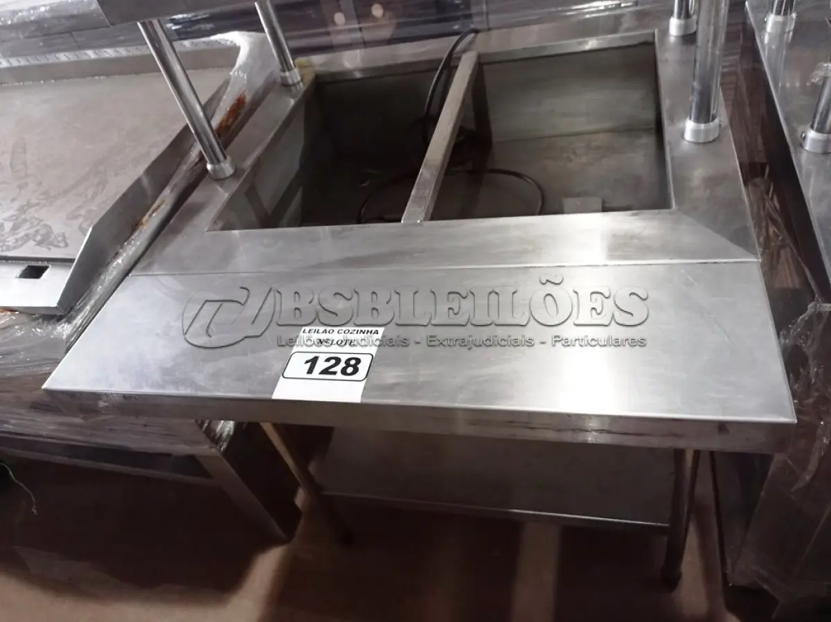 LOTE 128 - 01 BALCÃO INDUSTRIAL AQUECIDO COM 02 PASSADORES PARA HAMBURGUERIA EM AÇO INOX. (NO ESTADO. LEILÃO NÃO TEM GARANTIA E NEM DEVOLUÇÃO).