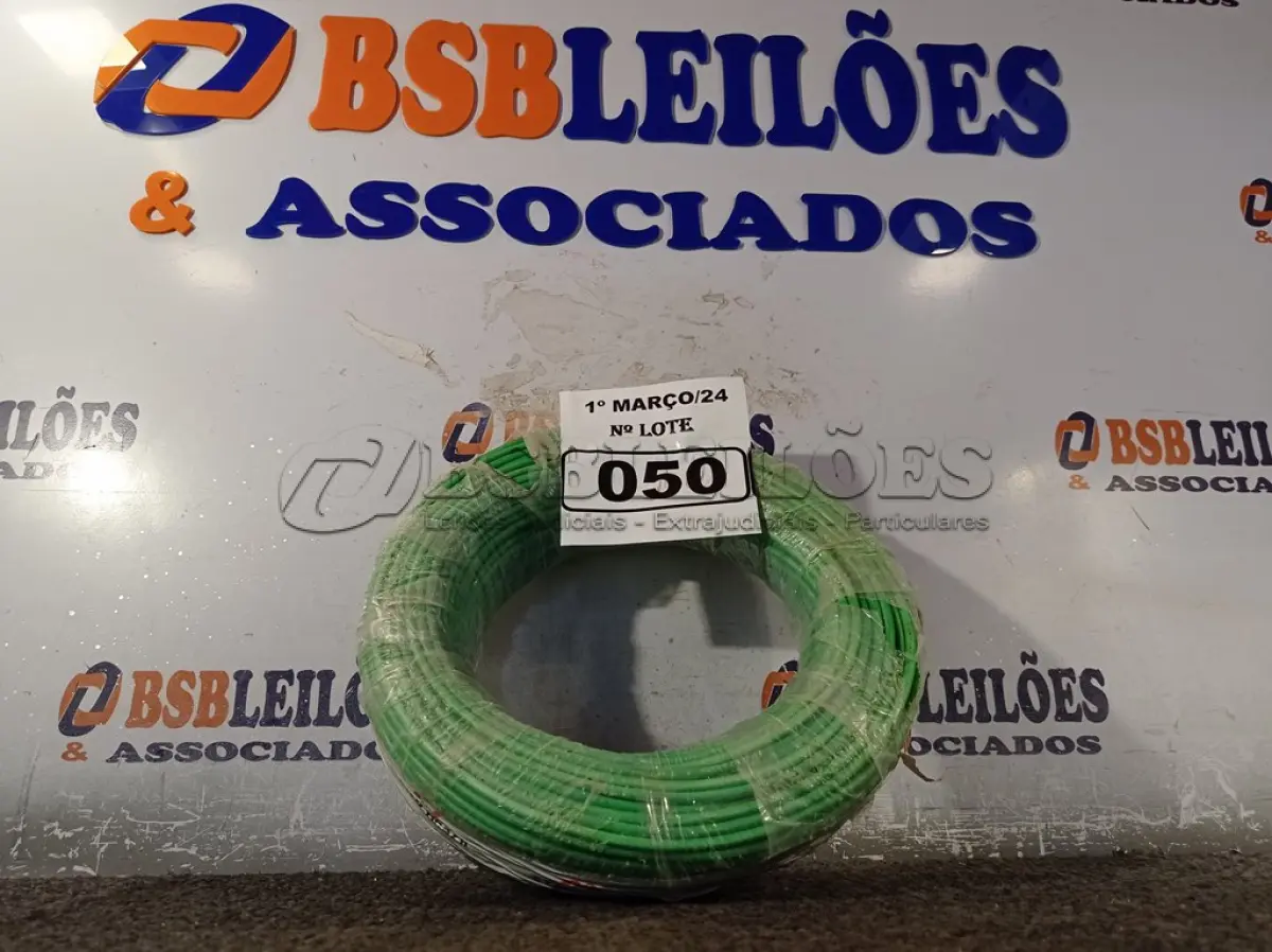 LOTE 050 - 01 ROLO DE CABO FLEXÍVEL 100M 1X4MM NA COR VERDE (NOVO). (NO ESTADO) ATENÇÃO! FAZER A VISITAÇÃO ANTES DE ARREMATAR, NÃO SABEMOS SE FUNCIONA. LEILÃO NÃO TEM GARANTIA E NEM DEVOLUÇÃO, SUJEITO A POSSÍVEIS AVARIAS VISÍVEIS/OCULTAS E/OU AUSÊNCIA DE COMPONENTES.
