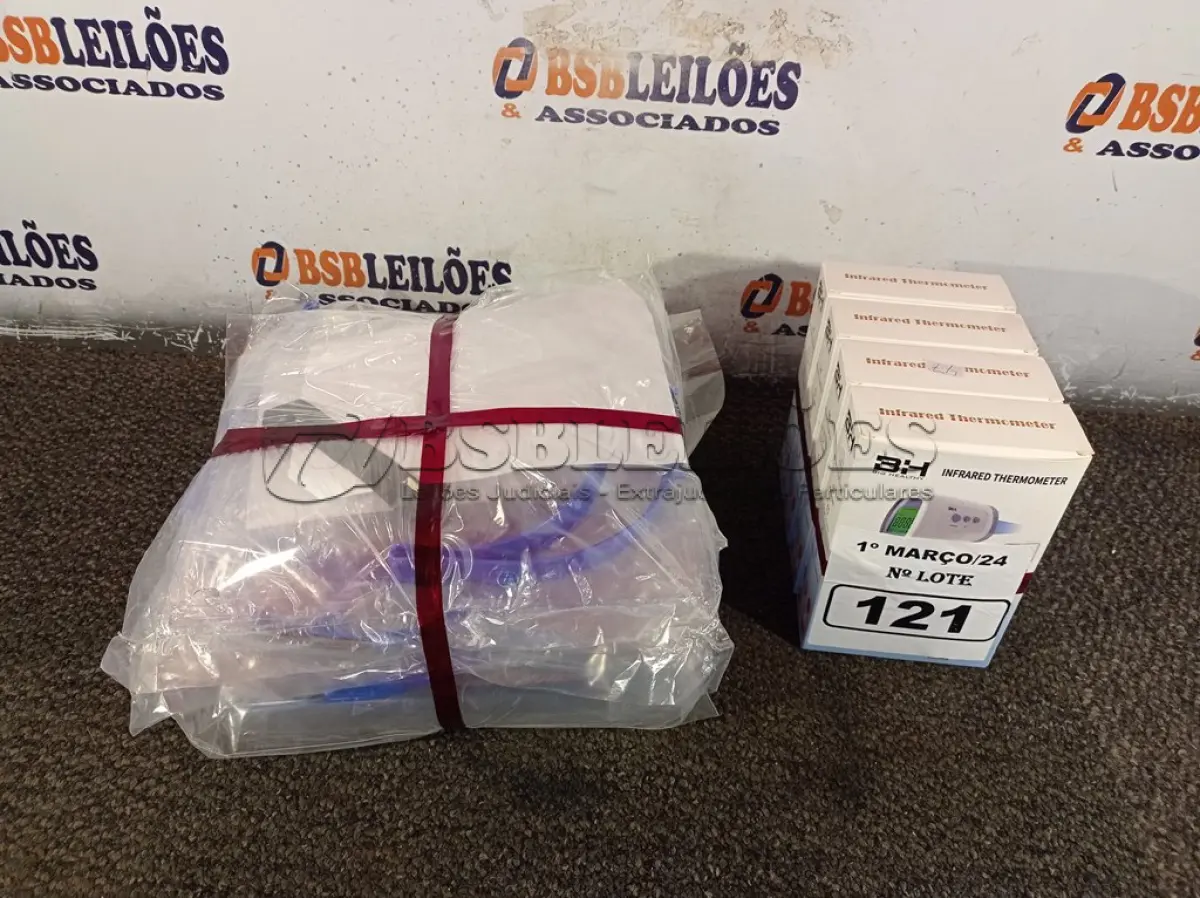LOTE 121 - 04 TERMÔMETROS DIGITAL E 10 MASCARAS DE PROTEÇÃO. (NO ESTADO) ATENÇÃO! FAZER A VISITAÇÃO ANTES DE ARREMATAR, NÃO SABEMOS SE FUNCIONA. LEILÃO NÃO TEM GARANTIA E NEM DEVOLUÇÃO, SUJEITO A POSSÍVEIS AVARIAS VISÍVEIS/OCULTAS E/OU AUSÊNCIA DE COMPONENTES.