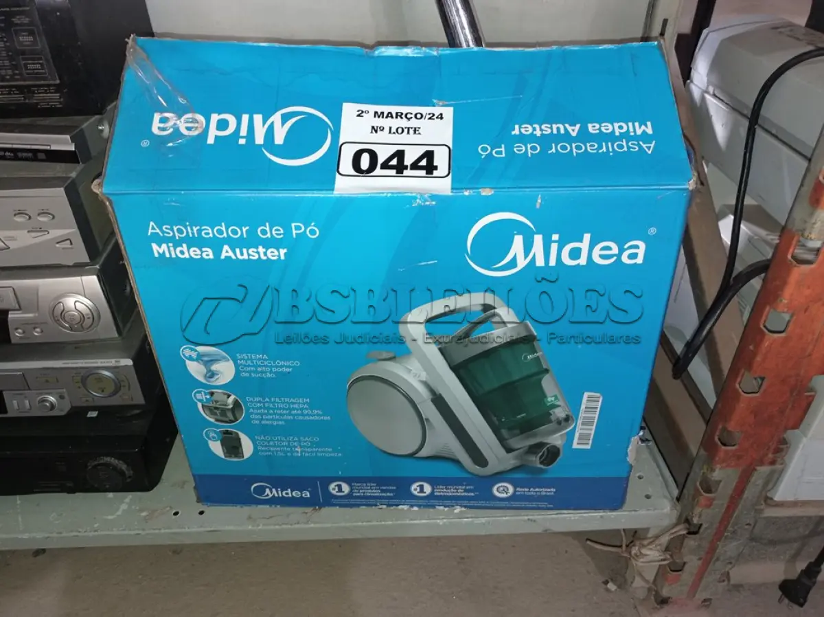 LOTE 044 - 01 ASPIRADOR DE PÓ. (NO ESTADO) ATENÇÃO! FAZER A VISITAÇÃO ANTES DE ARREMATAR, NÃO SABEMOS SE FUNCIONA. LEILÃO NÃO TEM GARANTIA E NEM DEVOLUÇÃO, SUJEITO A POSSÍVEIS AVARIAS VISÍVEIS/OCULTAS E/OU AUSÊNCIA DE COMPONENTES.