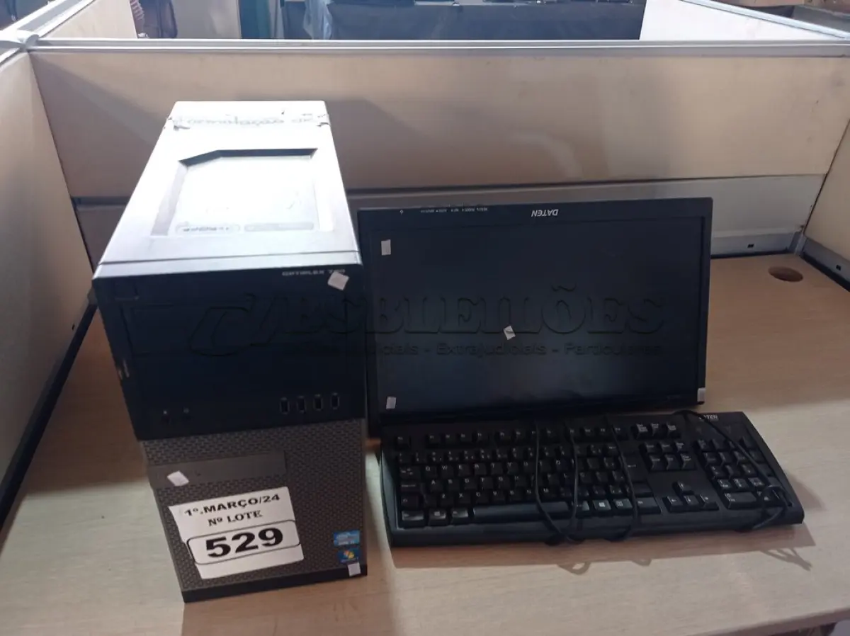 LOTE 529 - 01 CPU’S, 01 MONITOR E 01 TECLADO. (NO ESTADO) ATENÇÃO! FAZER A VISITAÇÃO ANTES DE ARREMATAR, NÃO SABEMOS SE FUNCIONA. LEILÃO NÃO TEM GARANTIA E NEM DEVOLUÇÃO, SUJEITO A POSSÍVEIS AVARIAS VISÍVEIS/OCULTAS E/OU AUSÊNCIA DE COMPONENTES.