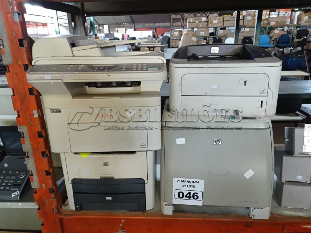 LOTE 046 - 04 IMPRESSORAS MARCAS E MODELOS DIVERSOS. (NO ESTADO) ATENÇÃO! FAZER A VISITAÇÃO ANTES DE ARREMATAR, NÃO SABEMOS SE FUNCIONA. LEILÃO NÃO TEM GARANTIA E NEM DEVOLUÇÃO, SUJEITO A POSSÍVEIS AVARIAS VISÍVEIS/OCULTAS E/OU AUSÊNCIA DE COMPONENTES.