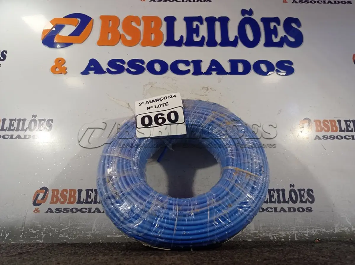 LOTE 060 - 01 ROLO DE CABO FLEXÍVEL 100M 1X10MM NA COR AZUL(NOVO). (NO ESTADO) ATENÇÃO! FAZER A VISITAÇÃO ANTES DE ARREMATAR, NÃO SABEMOS SE FUNCIONA. LEILÃO NÃO TEM GARANTIA E NEM DEVOLUÇÃO, SUJEITO A POSSÍVEIS AVARIAS VISÍVEIS/OCULTAS E/OU AUSÊNCIA DE COMPONENTES.