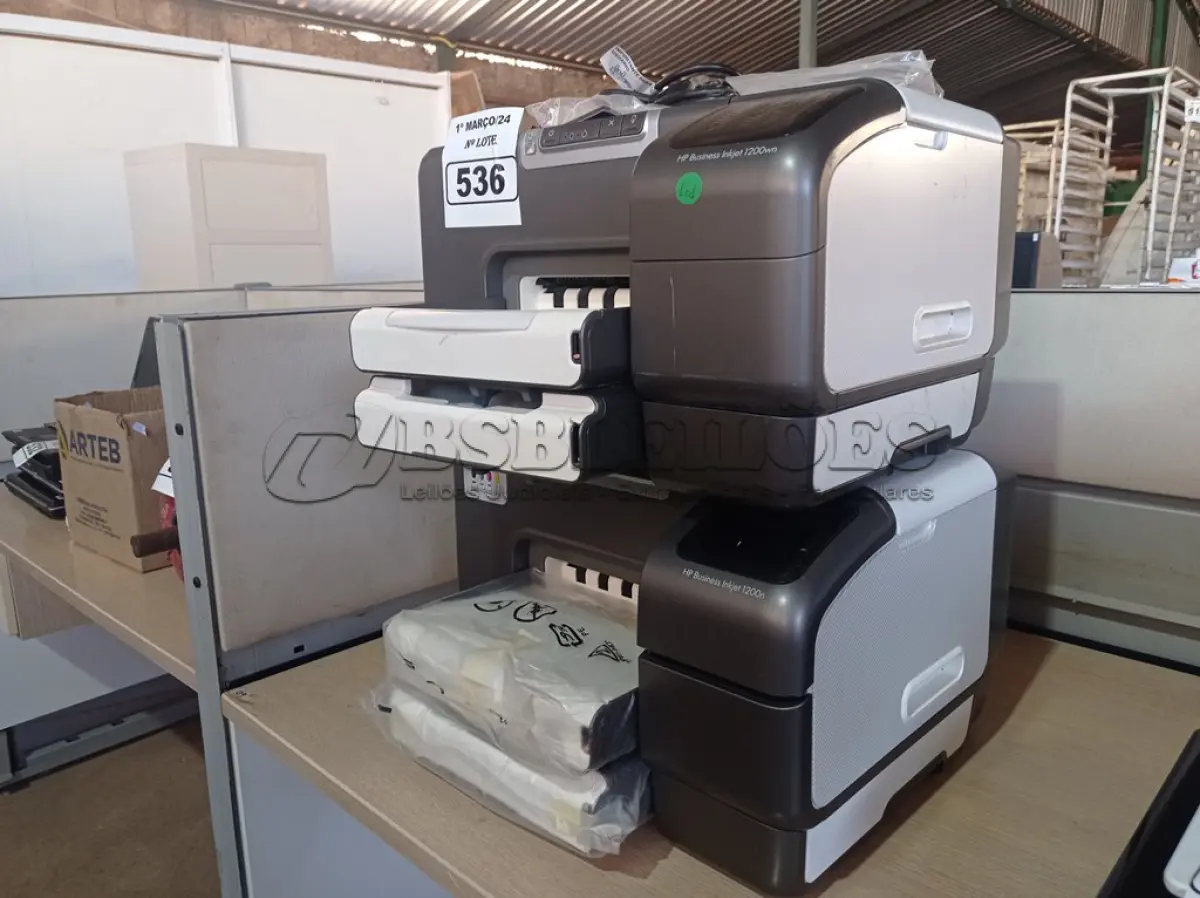LOTE 536 - 02 IMPRESSORAS MODELO 1200WN MARCA HP BUSINESS. (NO ESTADO) ATENÇÃO! FAZER A VISITAÇÃO ANTES DE ARREMATAR, NÃO SABEMOS SE FUNCIONA. LEILÃO NÃO TEM GARANTIA E NEM DEVOLUÇÃO, SUJEITO A POSSÍVEIS AVARIAS VISÍVEIS/OCULTAS E/OU AUSÊNCIA DE COMPONENTES.