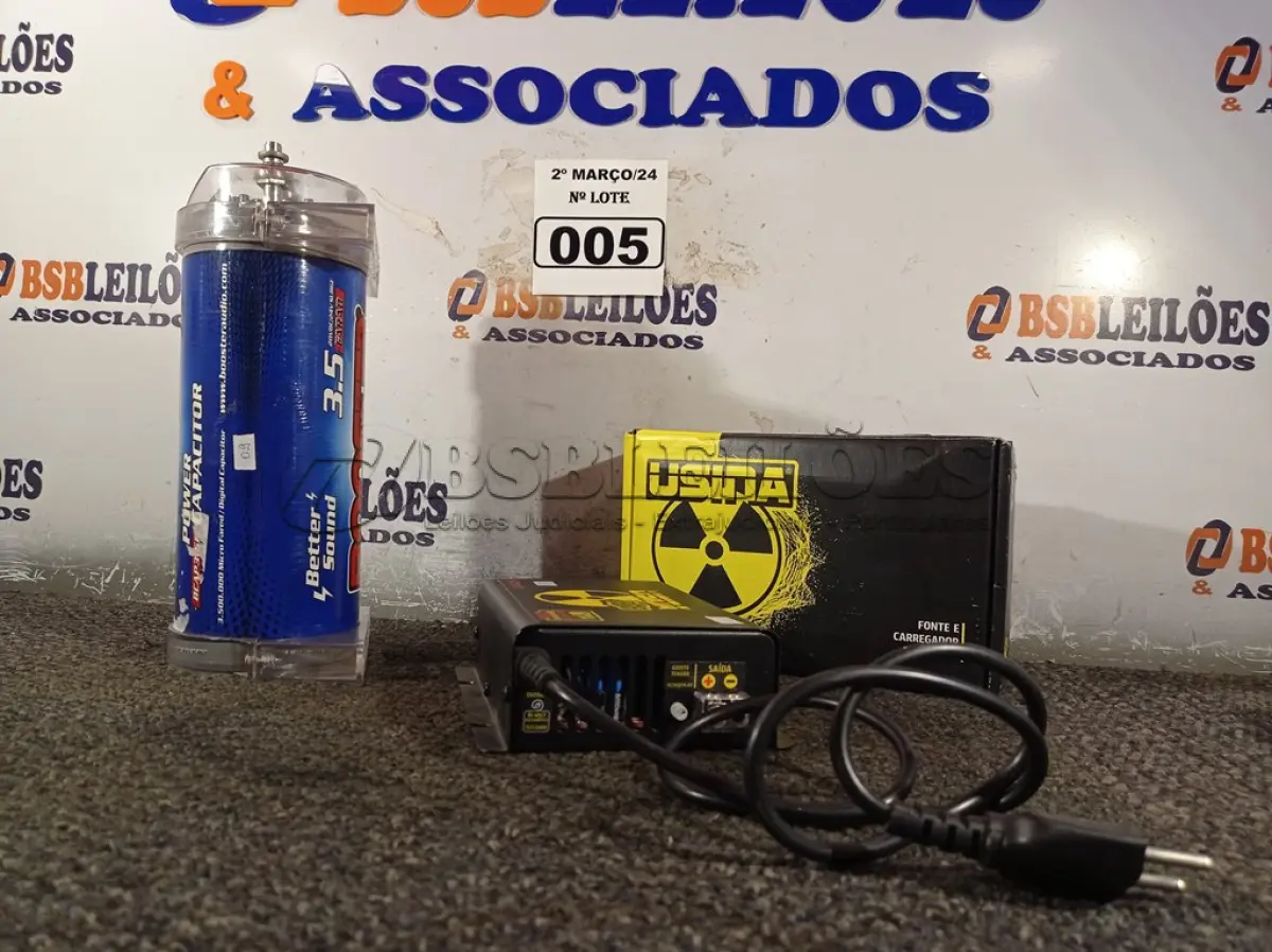 LOTE 005 - 01 MEGA CAPACITOR AUTOMOTIVO 3.5FARAD E 01 FONTE USINA 60AMP. (NO ESTADO) ATENÇÃO! FAZER A VISITAÇÃO ANTES DE ARREMATAR, NÃO SABEMOS SE FUNCIONA. LEILÃO NÃO TEM GARANTIA E NEM DEVOLUÇÃO, SUJEITO A POSSÍVEIS AVARIAS VISÍVEIS/OCULTAS E/OU AUSÊNCIA DE COMPONENTES.