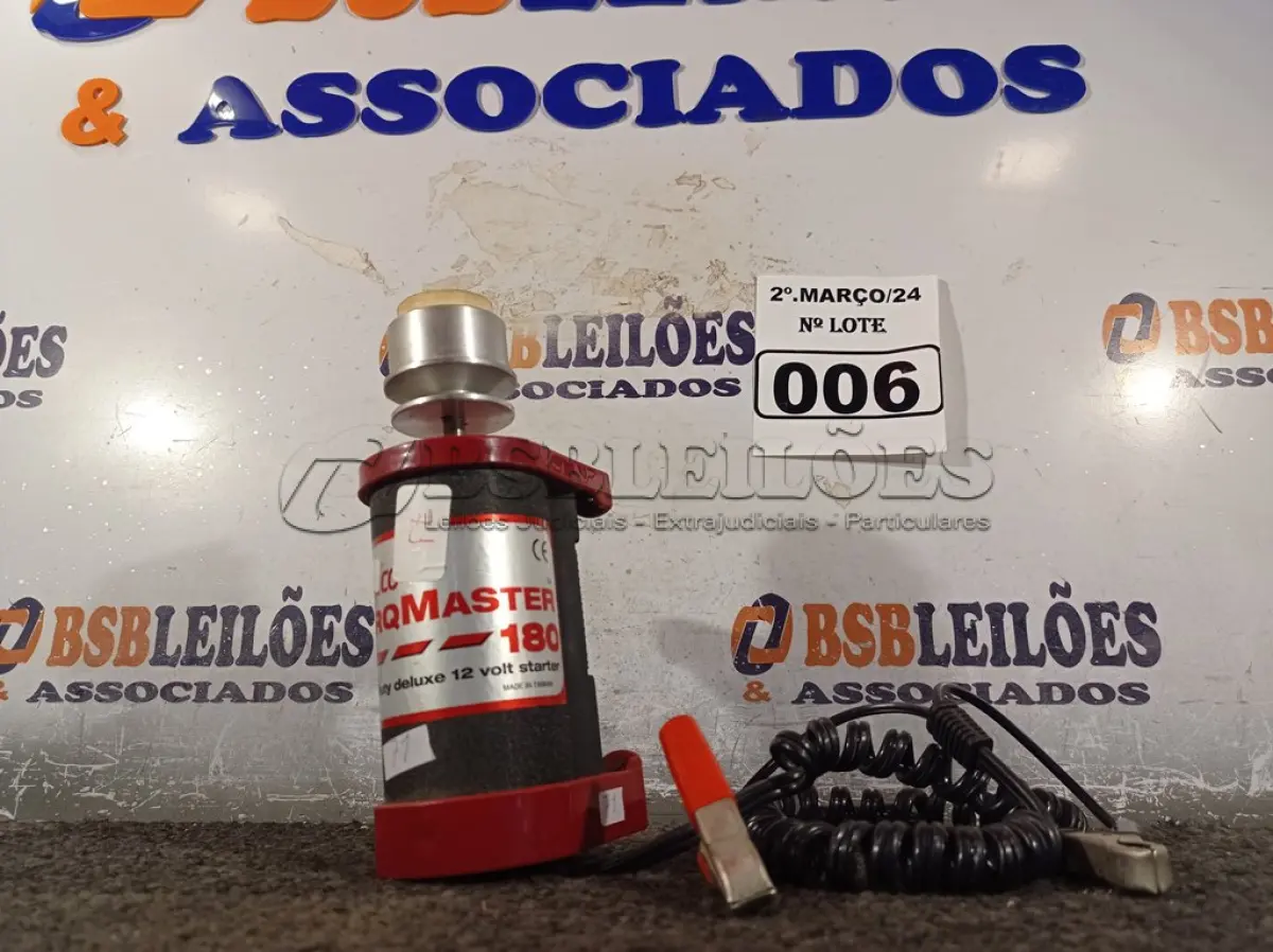 LOTE 006 - 01 TORKMASTER 180 12V. (NO ESTADO) ATENÇÃO! FAZER A VISITAÇÃO ANTES DE ARREMATAR, NÃO SABEMOS SE FUNCIONA. LEILÃO NÃO TEM GARANTIA E NEM DEVOLUÇÃO, SUJEITO A POSSÍVEIS AVARIAS VISÍVEIS/OCULTAS E/OU AUSÊNCIA DE COMPONENTES.