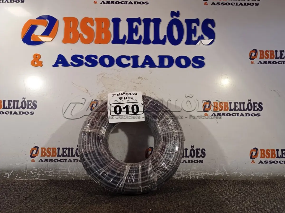 LOTE 010 - 01 ROLO DE CABO FLEXÍVEL 100M 1X10MM NA COR PRETA(NOVO). (NO ESTADO) ATENÇÃO! FAZER A VISITAÇÃO ANTES DE ARREMATAR, NÃO SABEMOS SE FUNCIONA. LEILÃO NÃO TEM GARANTIA E NEM DEVOLUÇÃO, SUJEITO A POSSÍVEIS AVARIAS VISÍVEIS/OCULTAS E/OU AUSÊNCIA DE COMPONENTES.