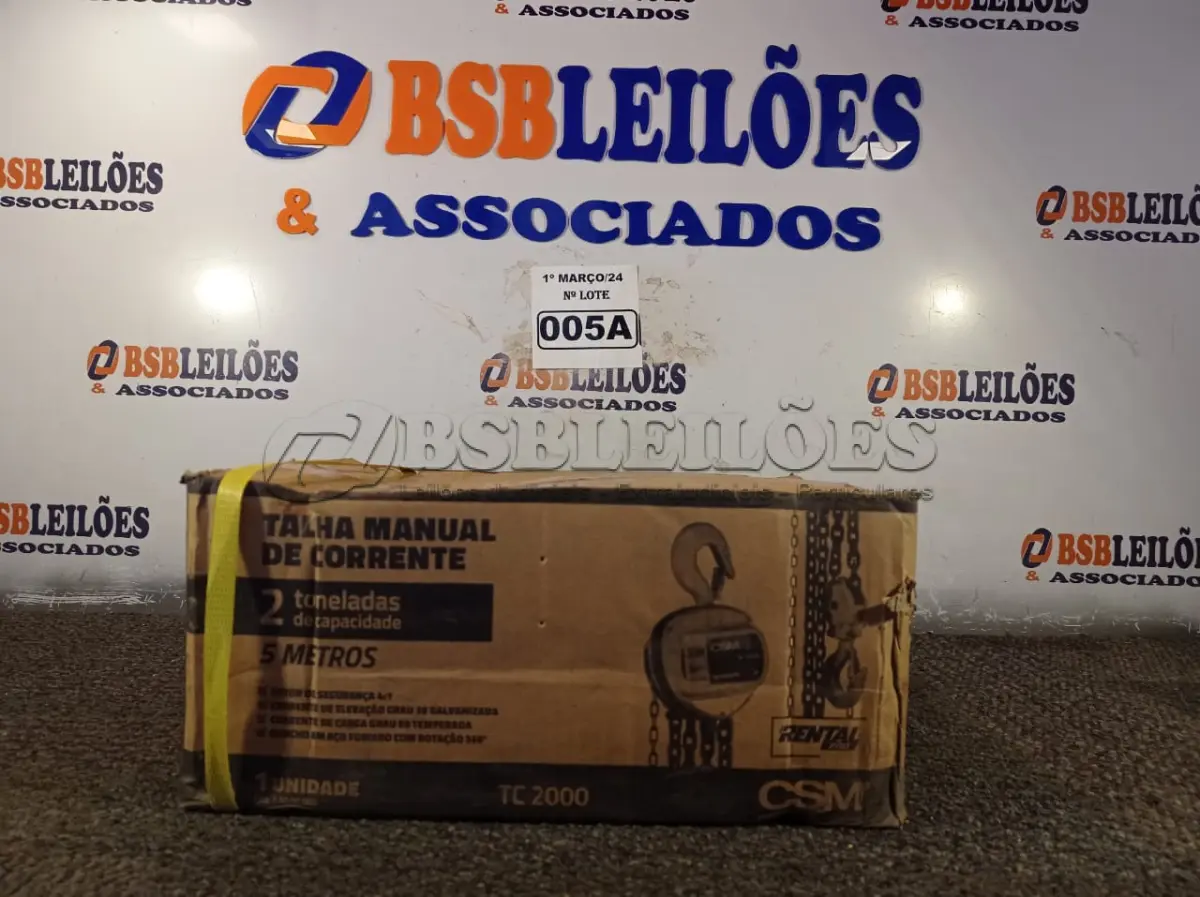 LOTE 005 - 01 TALHA MANUAL DE CORRENTE 2 TONELADAS DE CAPACIDADE 5 METROS DE ELEVAÇÃO CSM. (NOVO) (NO ESTADO) ATENÇÃO! FAZER A VISITAÇÃO ANTES DE ARREMATAR, NÃO SABEMOS SE FUNCIONA. LEILÃO NÃO TEM GARANTIA E NEM DEVOLUÇÃO, SUJEITO A POSSÍVEIS AVARIAS VISÍVEIS/OCULTAS E/OU AUSÊNCIA DE COMPONENTES
