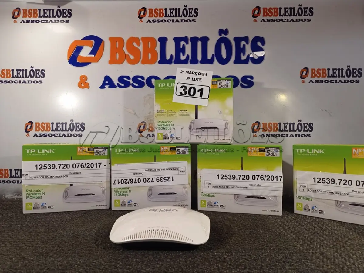LOTE 301 - 05 ROTEADORES TPLINK. (NO ESTADO) ATENÇÃO! FAZER A VISITAÇÃO ANTES DE ARREMATAR, NÃO SABEMOS SE FUNCIONA. LEILÃO NÃO TEM GARANTIA E NEM DEVOLUÇÃO, SUJEITO A POSSÍVEIS AVARIAS VISÍVEIS/OCULTAS E/OU AUSÊNCIA DE COMPONENTES.