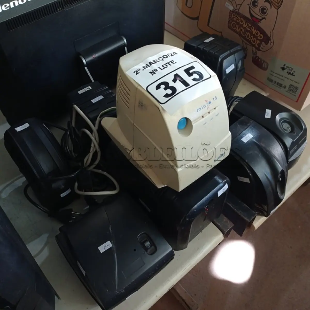 LOTE 315 - 09 ESTABILIZADORES MARCAS E MODELOS DIVERSOS. (NO ESTADO) ATENÇÃO! FAZER A VISITAÇÃO ANTES DE ARREMATAR, NÃO SABEMOS SE FUNCIONA. LEILÃO NÃO TEM GARANTIA E NEM DEVOLUÇÃO, SUJEITO A POSSÍVEIS AVARIAS VISÍVEIS/OCULTAS E/OU AUSÊNCIA DE COMPONENTES.