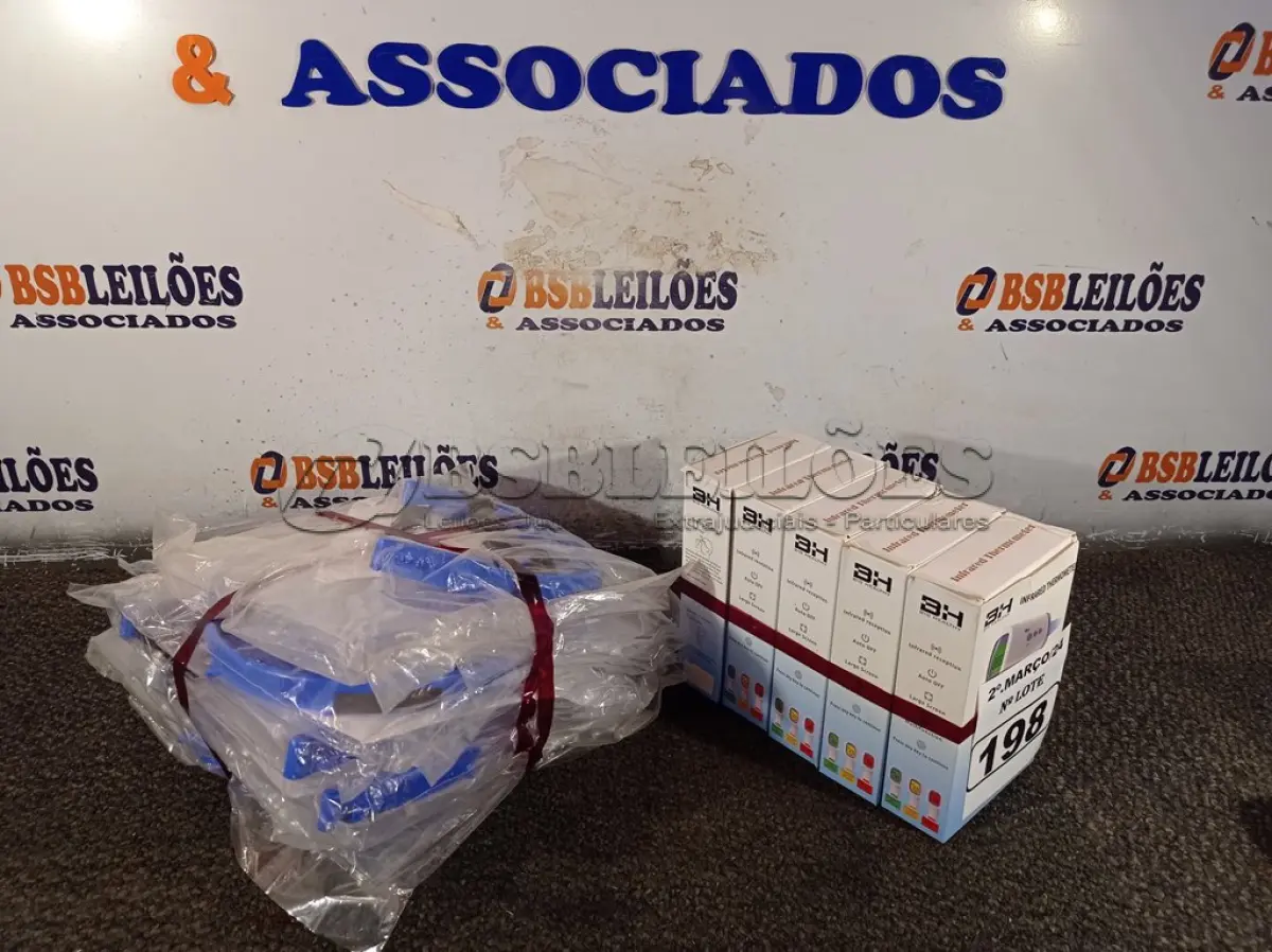LOTE 198 - 10 MÁSCARAS DE PROTEÇÃO E 05 TERMÔMETROS DIGITAIS. (NO ESTADO) ATENÇÃO! FAZER A VISITAÇÃO ANTES DE ARREMATAR, NÃO SABEMOS SE FUNCIONA. LEILÃO NÃO TEM GARANTIA E NEM DEVOLUÇÃO, SUJEITO A POSSÍVEIS AVARIAS VISÍVEIS/OCULTAS E/OU AUSÊNCIA DE COMPONENTES.