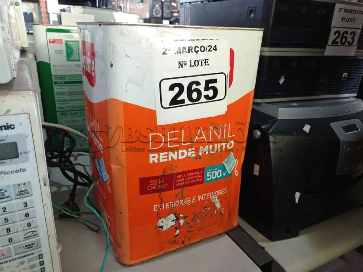 LOTE 265 - 01 LATA DE TINTA IQUINE DELANIL RENDE MUITO 18L FOSCO BASE “C”. (NO ESTADO) ATENÇÃO! FAZER A VISITAÇÃO ANTES DE ARREMATAR, NÃO SABEMOS SE FUNCIONA. LEILÃO NÃO TEM GARANTIA E NEM DEVOLUÇÃO, SUJEITO A POSSÍVEIS AVARIAS VISÍVEIS/OCULTAS E/OU AUSÊNCIA DE COMPONENTES.