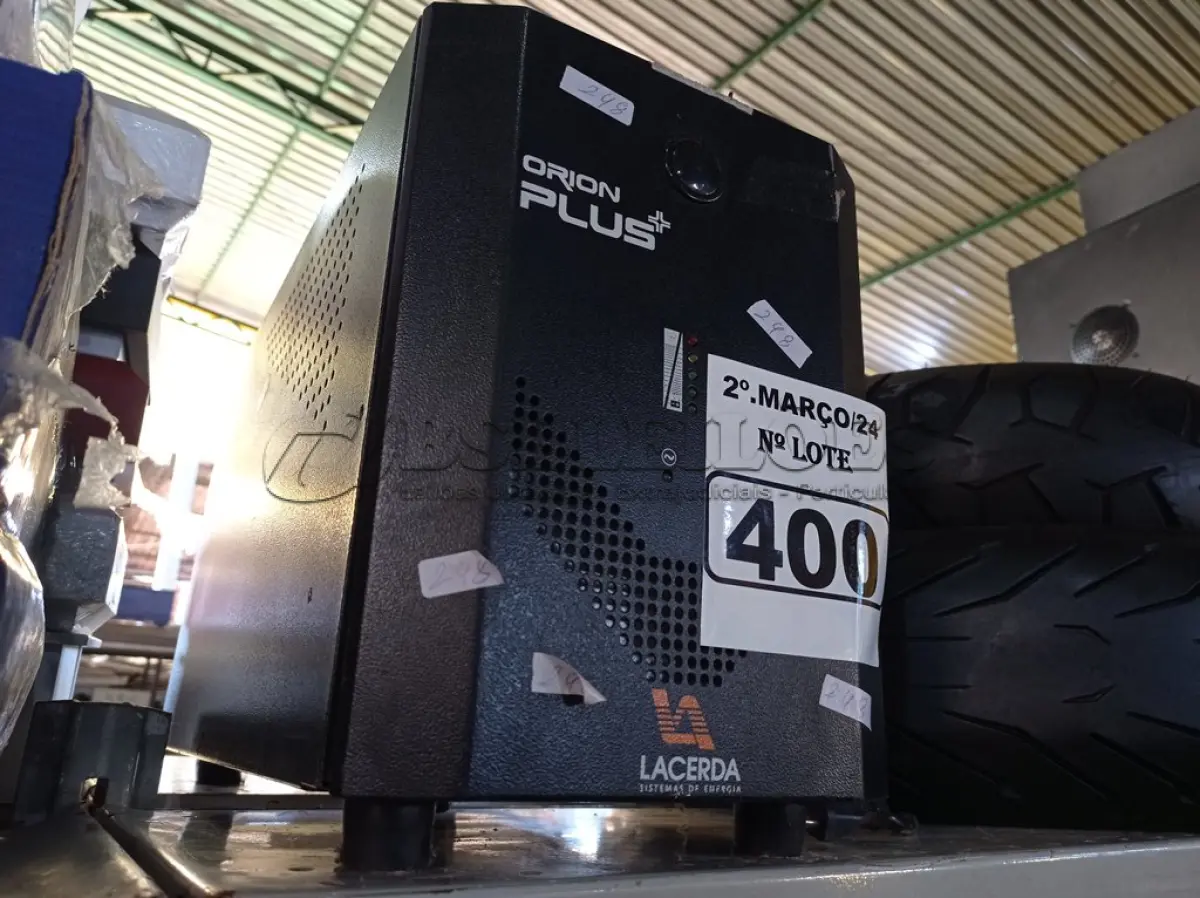 LOTE 400 - 01 NOBREAK MARCA LACERDA. (NO ESTADO) ATENÇÃO! FAZER A VISITAÇÃO ANTES DE ARREMATAR, NÃO SABEMOS SE FUNCIONA. LEILÃO NÃO TEM GARANTIA E NEM DEVOLUÇÃO, SUJEITO A POSSÍVEIS AVARIAS VISÍVEIS/OCULTAS E/OU AUSÊNCIA DE COMPONENTES.