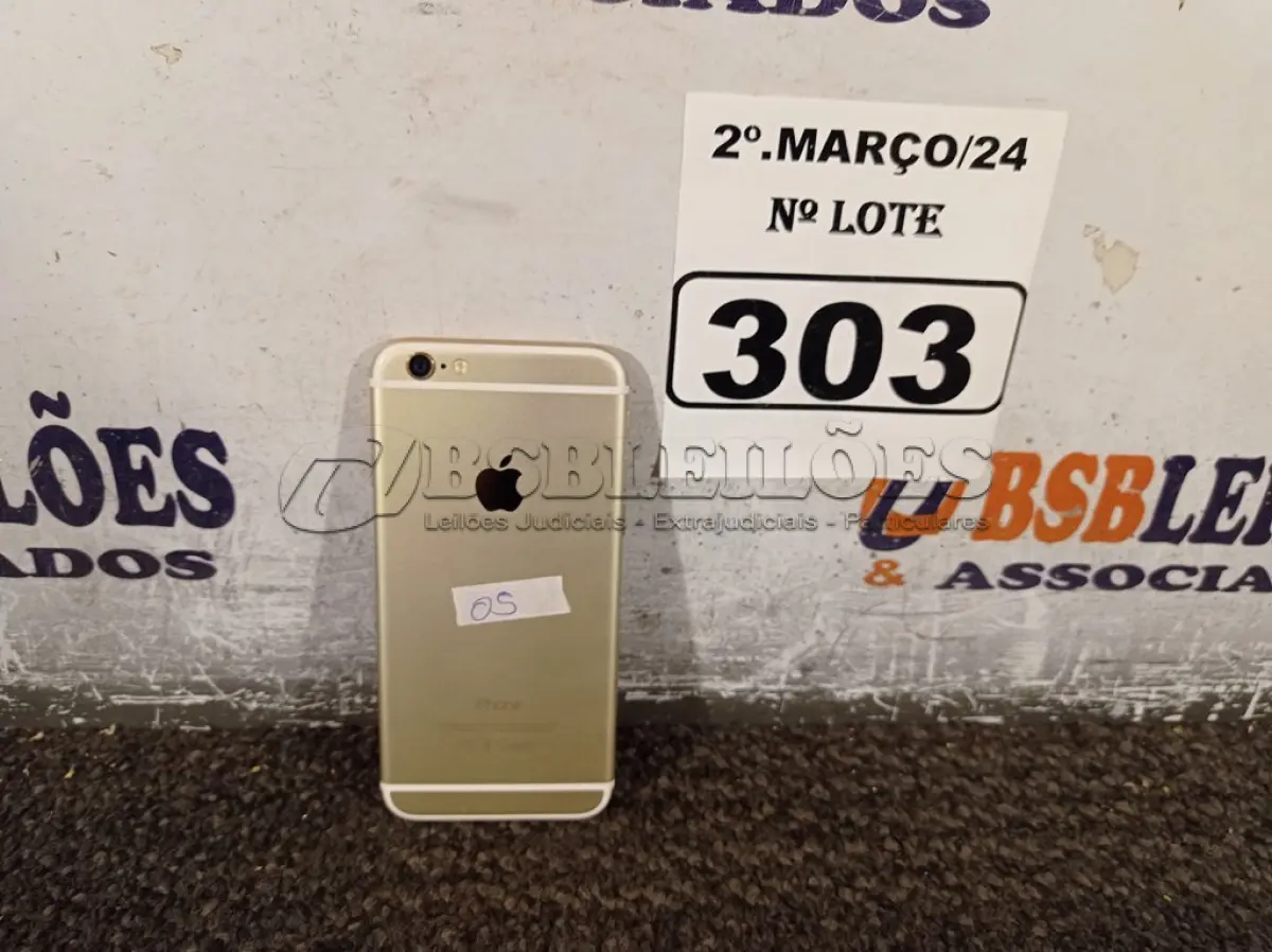 LOTE 303 - 01 CELULAR IPHONE PARA RETIRADA DE PEÇAS. (NO ESTADO) ATENÇÃO! FAZER A VISITAÇÃO ANTES DE ARREMATAR, NÃO SABEMOS SE FUNCIONA. LEILÃO NÃO TEM GARANTIA E NEM DEVOLUÇÃO, SUJEITO A POSSÍVEIS AVARIAS VISÍVEIS/OCULTAS E/OU AUSÊNCIA DE COMPONENTES.