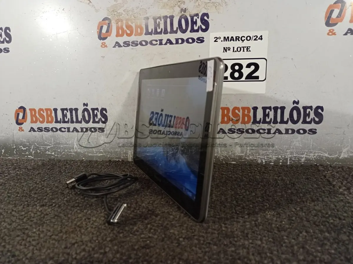 LOTE 282