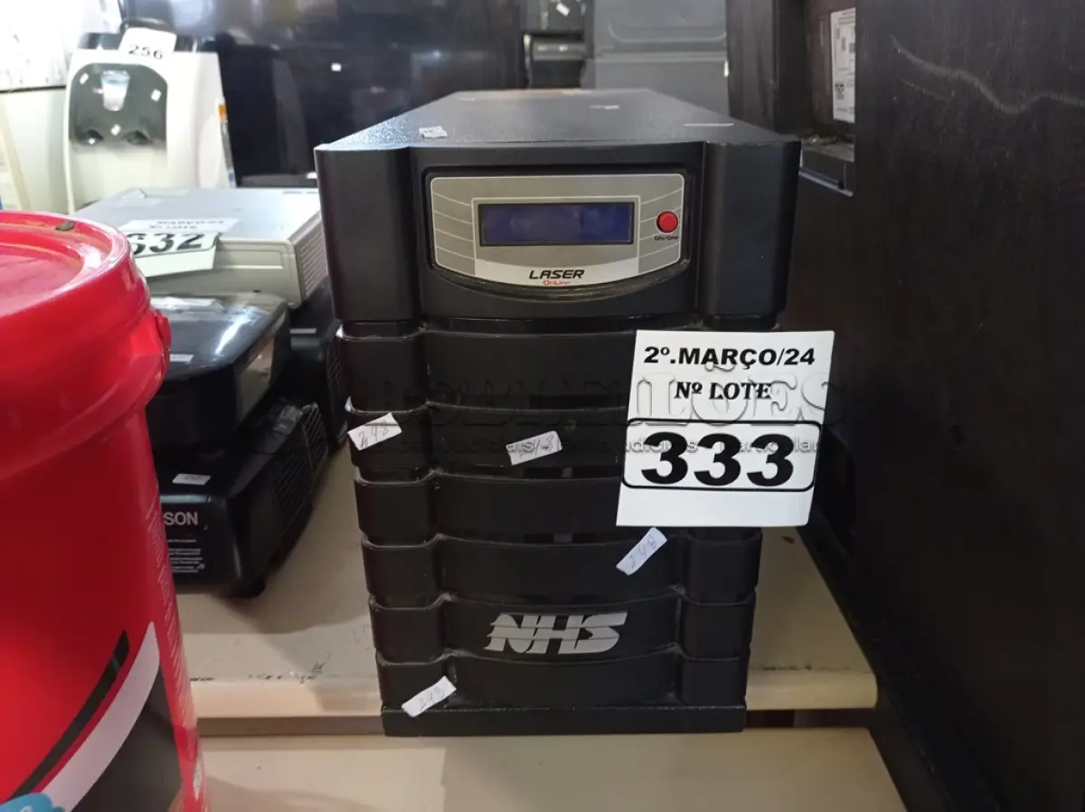 LOTE 333 - 01 NOBREAK NHS 3000VA. (NO ESTADO) ATENÇÃO! FAZER A VISITAÇÃO ANTES DE ARREMATAR, NÃO SABEMOS SE FUNCIONA. LEILÃO NÃO TEM GARANTIA E NEM DEVOLUÇÃO, SUJEITO A POSSÍVEIS AVARIAS VISÍVEIS/OCULTAS E/OU AUSÊNCIA DE COMPONENTES.
