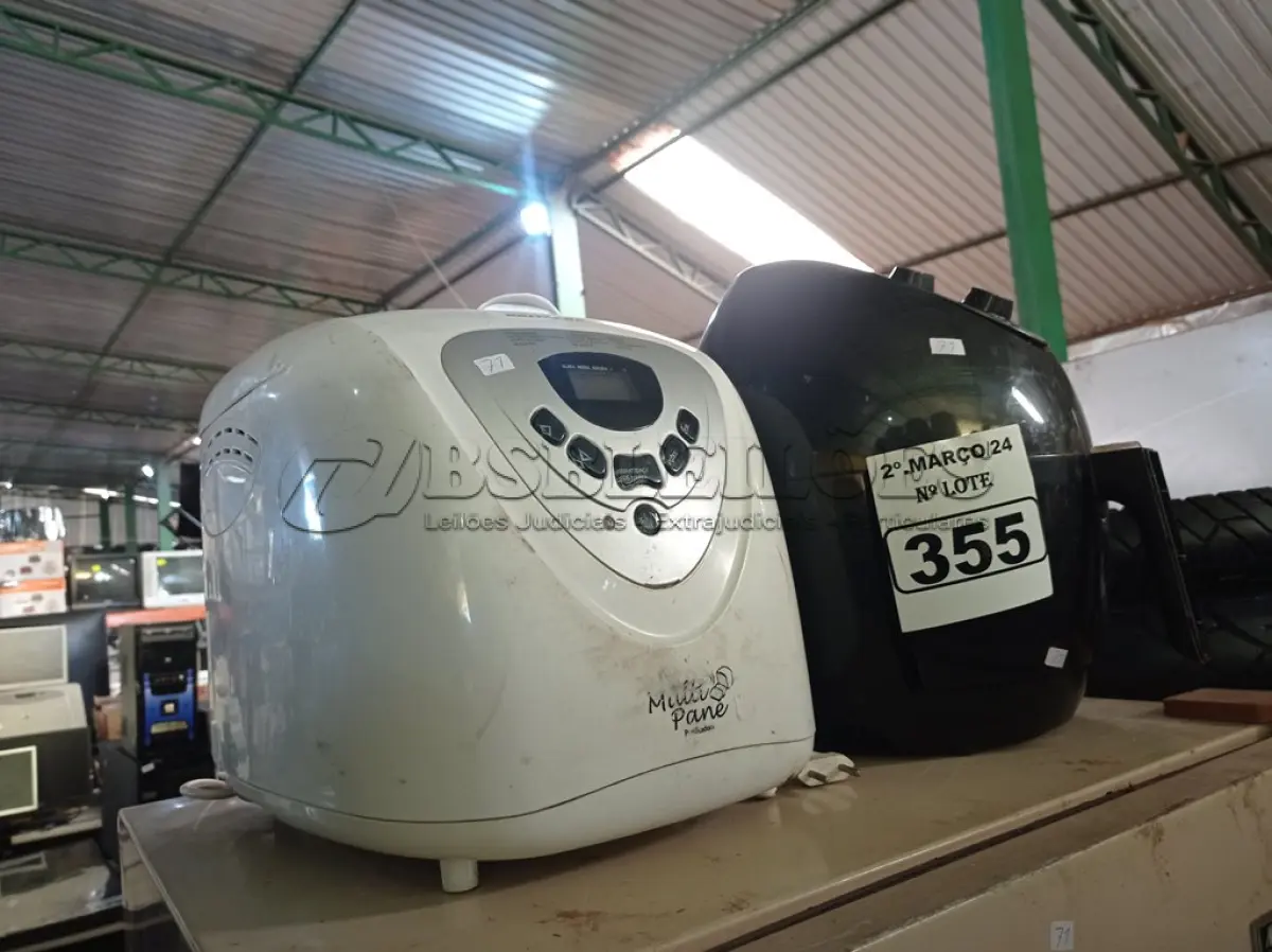 LOTE 355 - 01 PANIFICADORA E 01 AIRFRY MARCAS E MODELOS DIVERSOS. (NO ESTADO) ATENÇÃO! FAZER A VISITAÇÃO ANTES DE ARREMATAR, NÃO SABEMOS SE FUNCIONA. LEILÃO NÃO TEM GARANTIA E NEM DEVOLUÇÃO, SUJEITO A POSSÍVEIS AVARIAS VISÍVEIS/OCULTAS E/OU AUSÊNCIA DE COMPONENTES.