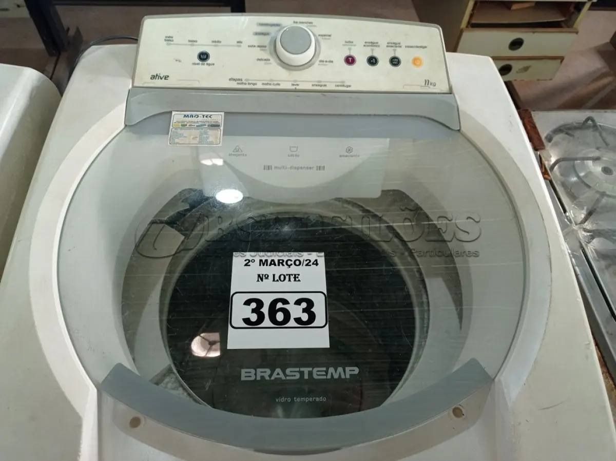 LOTE 363 - 01 MÁQUINA DE LAVAR ROUPAS MARCA BRASTEMP 11KG 220V. (NO ESTADO) ATENÇÃO! FAZER A VISITAÇÃO ANTES DE ARREMATAR, NÃO SABEMOS SE FUNCIONA. LEILÃO NÃO TEM GARANTIA E NEM DEVOLUÇÃO, SUJEITO A POSSÍVEIS AVARIAS VISÍVEIS/OCULTAS E/OU AUSÊNCIA DE COMPONENTES.
