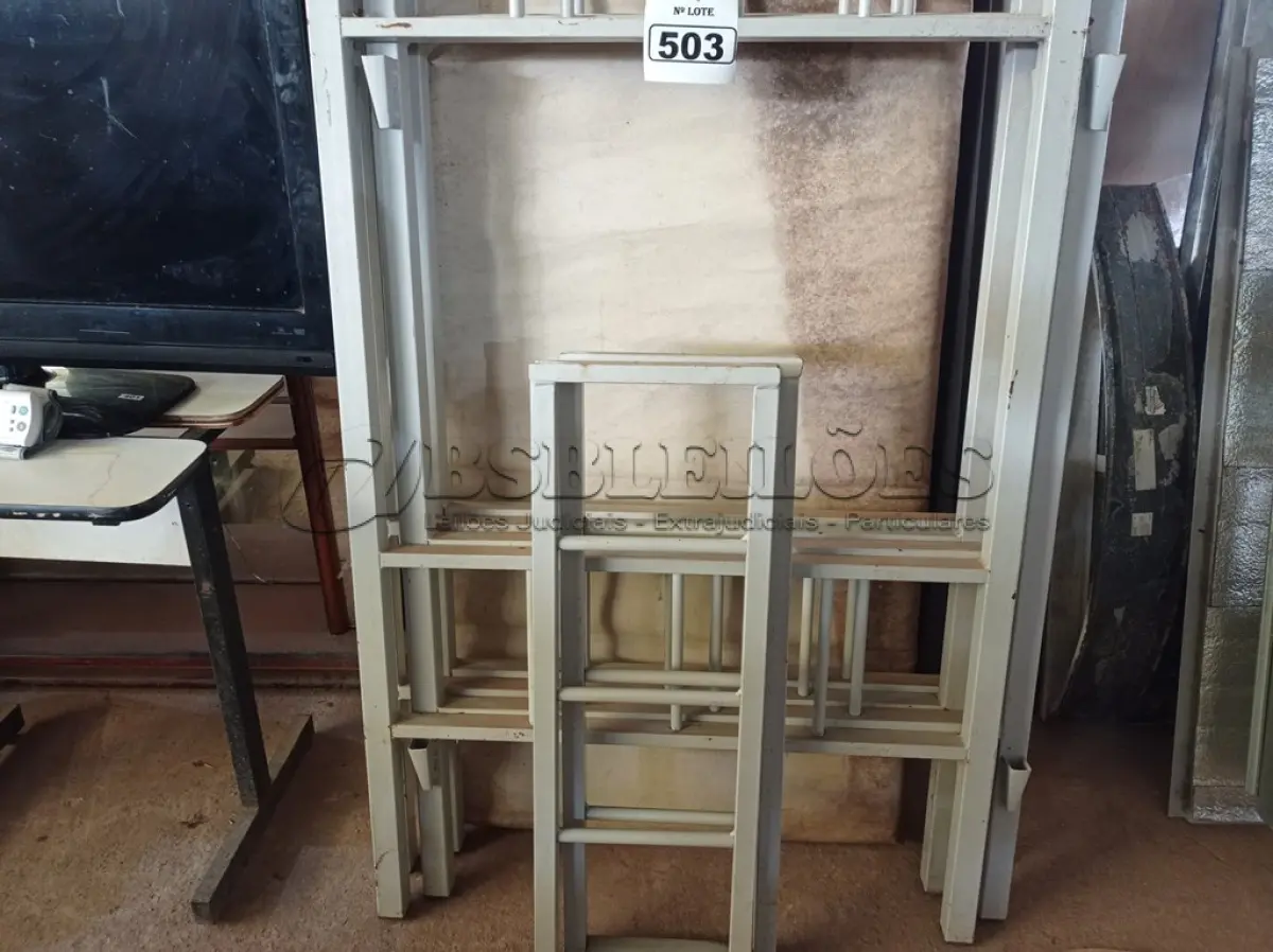 LOTE 503 - 01 BELICHE. (NO ESTADO) ATENÇÃO! FAZER A VISITAÇÃO ANTES DE ARREMATAR, NÃO SABEMOS SE FUNCIONA. LEILÃO NÃO TEM GARANTIA E NEM DEVOLUÇÃO, SUJEITO A POSSÍVEIS AVARIAS VISÍVEIS/OCULTAS E/OU AUSÊNCIA DE COMPONENTES.