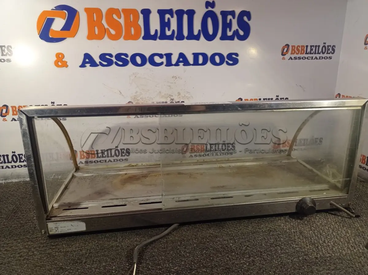 LOTE 371 - 01 ESTUFA PARA SALGADOS. (NO ESTADO) ATENÇÃO! FAZER A VISITAÇÃO ANTES DE ARREMATAR, NÃO SABEMOS SE FUNCIONA. LEILÃO NÃO TEM GARANTIA E NEM DEVOLUÇÃO, SUJEITO A POSSÍVEIS AVARIAS VISÍVEIS/OCULTAS E/OU AUSÊNCIA DE COMPONENTES.