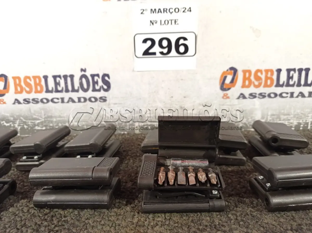 LOTE 296 - 20 KITS DE PONTEIRAS PARA PARAFUSADEIRA. (NO ESTADO) ATENÇÃO! FAZER A VISITAÇÃO ANTES DE ARREMATAR, NÃO SABEMOS SE FUNCIONA. LEILÃO NÃO TEM GARANTIA E NEM DEVOLUÇÃO, SUJEITO A POSSÍVEIS AVARIAS VISÍVEIS/OCULTAS E/OU AUSÊNCIA DE COMPONENTES.