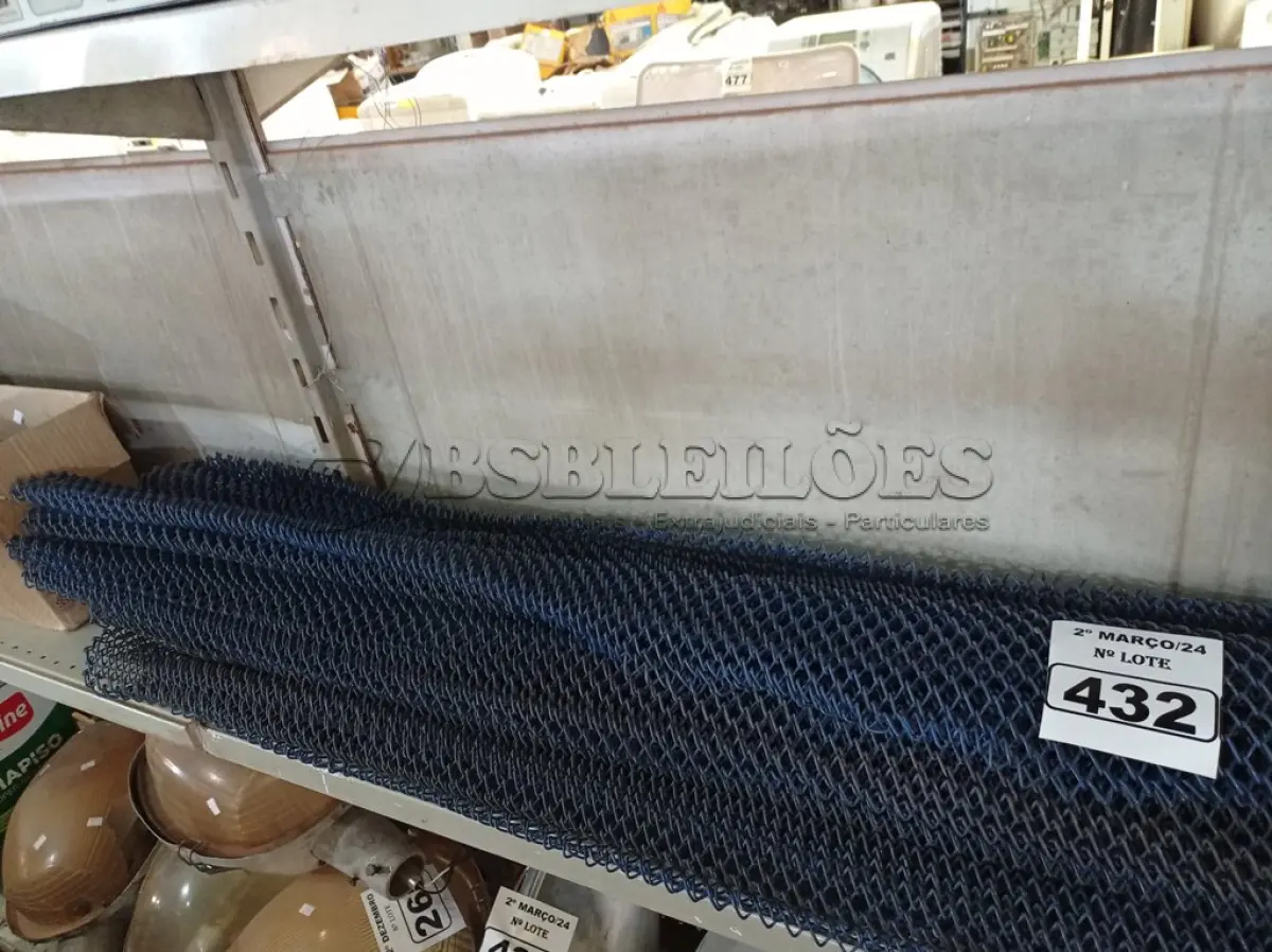 LOTE 432 - 01 LOTE COM VÁRIOS RECORTES DE TELA. (NO ESTADO) ATENÇÃO! FAZER A VISITAÇÃO ANTES DE ARREMATAR, NÃO SABEMOS SE FUNCIONA. LEILÃO NÃO TEM GARANTIA E NEM DEVOLUÇÃO, SUJEITO A POSSÍVEIS AVARIAS VISÍVEIS/OCULTAS E/OU AUSÊNCIA DE COMPONENTES.