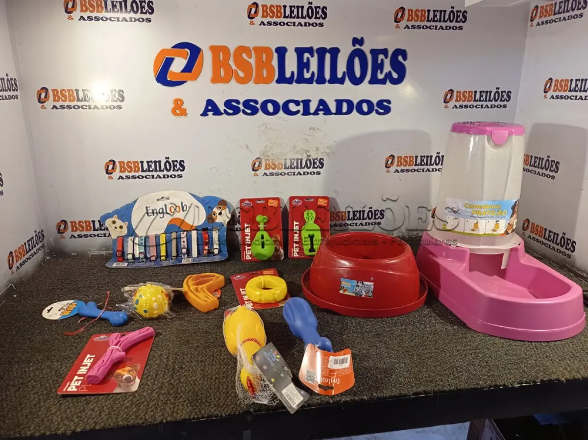 LOTE 438 - 01 KIT DE ASSESSÓRIOS PARA PETS. (NO ESTADO) ATENÇÃO! FAZER A VISITAÇÃO ANTES DE ARREMATAR, NÃO SABEMOS SE FUNCIONA. LEILÃO NÃO TEM GARANTIA E NEM DEVOLUÇÃO, SUJEITO A POSSÍVEIS AVARIAS VISÍVEIS/OCULTAS E/OU AUSÊNCIA DE COMPONENTES.