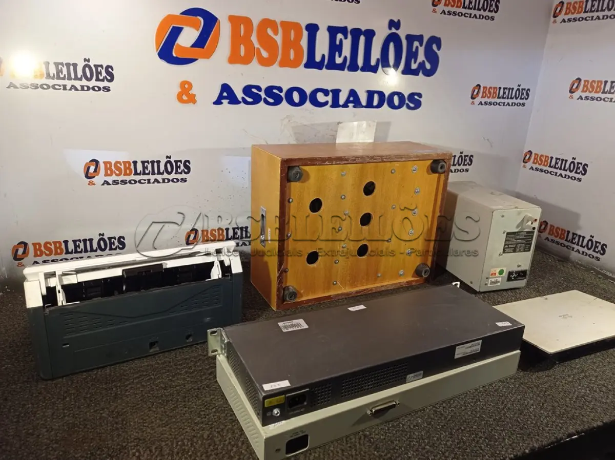 LOTE 390 - 01 MODULO DE TIRISTORES, 02 SWITCHES, 01 ROTEADOR CISCO, 01 SCANNER E 01 GERADOR DE ÁUDIO. (NO ESTADO) ATENÇÃO! FAZER A VISITAÇÃO ANTES DE ARREMATAR, NÃO SABEMOS SE FUNCIONA. LEILÃO NÃO TEM GARANTIA E NEM DEVOLUÇÃO, SUJEITO A POSSÍVEIS AVARIAS VISÍVEIS/OCULTAS E/OU AUSÊNCIA DE COMPONENTES.
