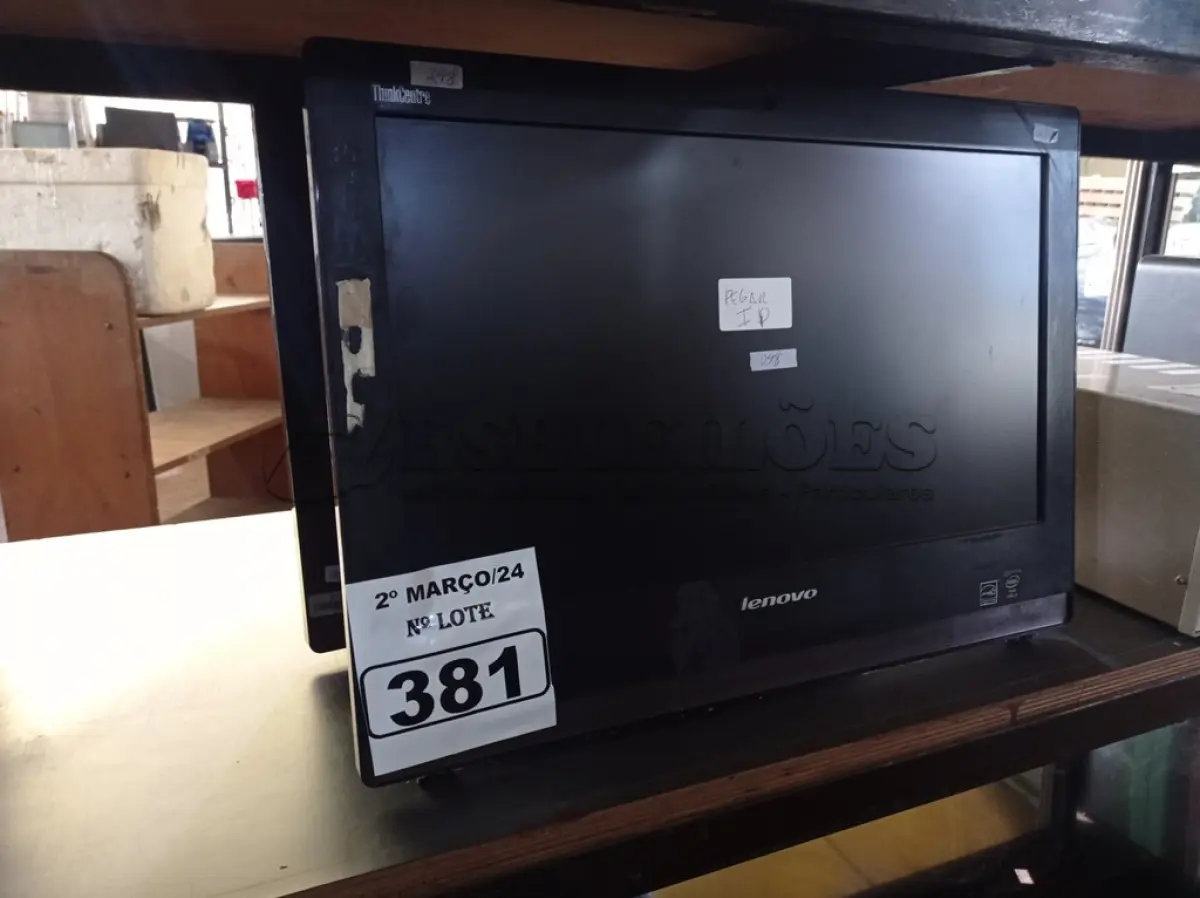 LOTE 381 - 02 COMPUTADORES ALL IN ONE MARCAS LENOVO PARA RETIRADA DE PEÇAS. (NO ESTADO) ATENÇÃO! FAZER A VISITAÇÃO ANTES DE ARREMATAR, NÃO SABEMOS SE FUNCIONA. LEILÃO NÃO TEM GARANTIA E NEM DEVOLUÇÃO, SUJEITO A POSSÍVEIS AVARIAS VISÍVEIS/OCULTAS E/OU AUSÊNCIA DE COMPONENTES.