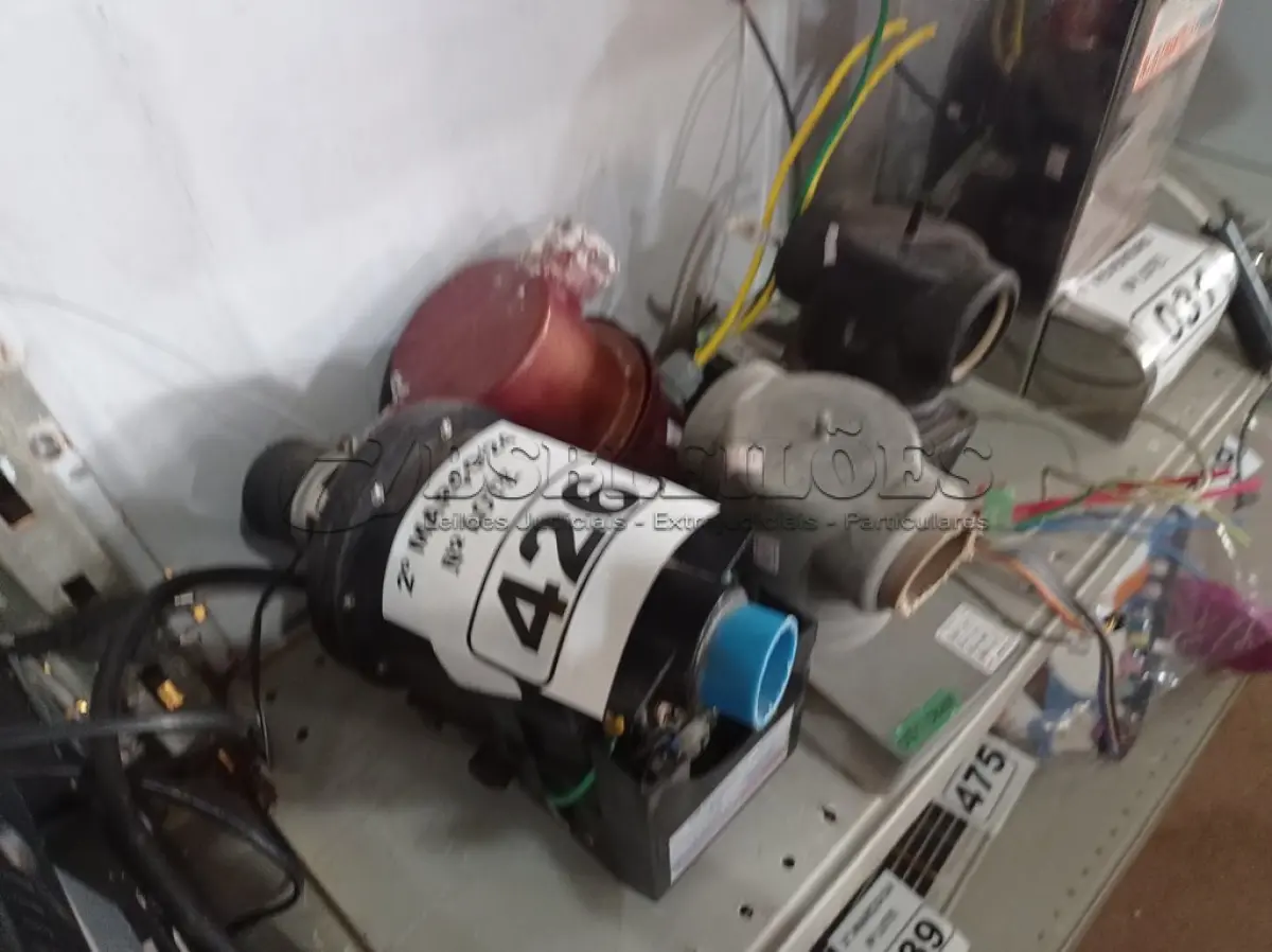 LOTE 426 - 04 AQUECEDORES PARA BANHEIRA DE HIDROMASSAGEM MARCAS E MODELOS DIVERSOS. (NO ESTADO) ATENÇÃO! FAZER A VISITAÇÃO ANTES DE ARREMATAR, NÃO SABEMOS SE FUNCIONA. LEILÃO NÃO TEM GARANTIA E NEM DEVOLUÇÃO, SUJEITO A POSSÍVEIS AVARIAS VISÍVEIS/OCULTAS E/OU AUSÊNCIA DE COMPONENTES.