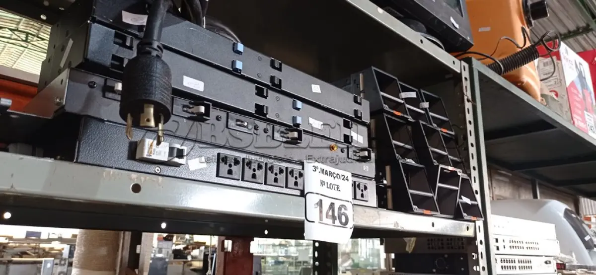 LOTE 146 - 04 RÉGUAS PARA RACK E 09 VENTOINHAS PARA SERVIDOR. (NO ESTADO) ATENÇÃO! FAZER A VISITAÇÃO ANTES DE ARREMATAR, NÃO SABEMOS SE FUNCIONA. LEILÃO NÃO TEM GARANTIA E NEM DEVOLUÇÃO, SUJEITO A POSSÍVEIS AVARIAS VISÍVEIS/OCULTAS E/OU AUSÊNCIA DE COMPONENTES.