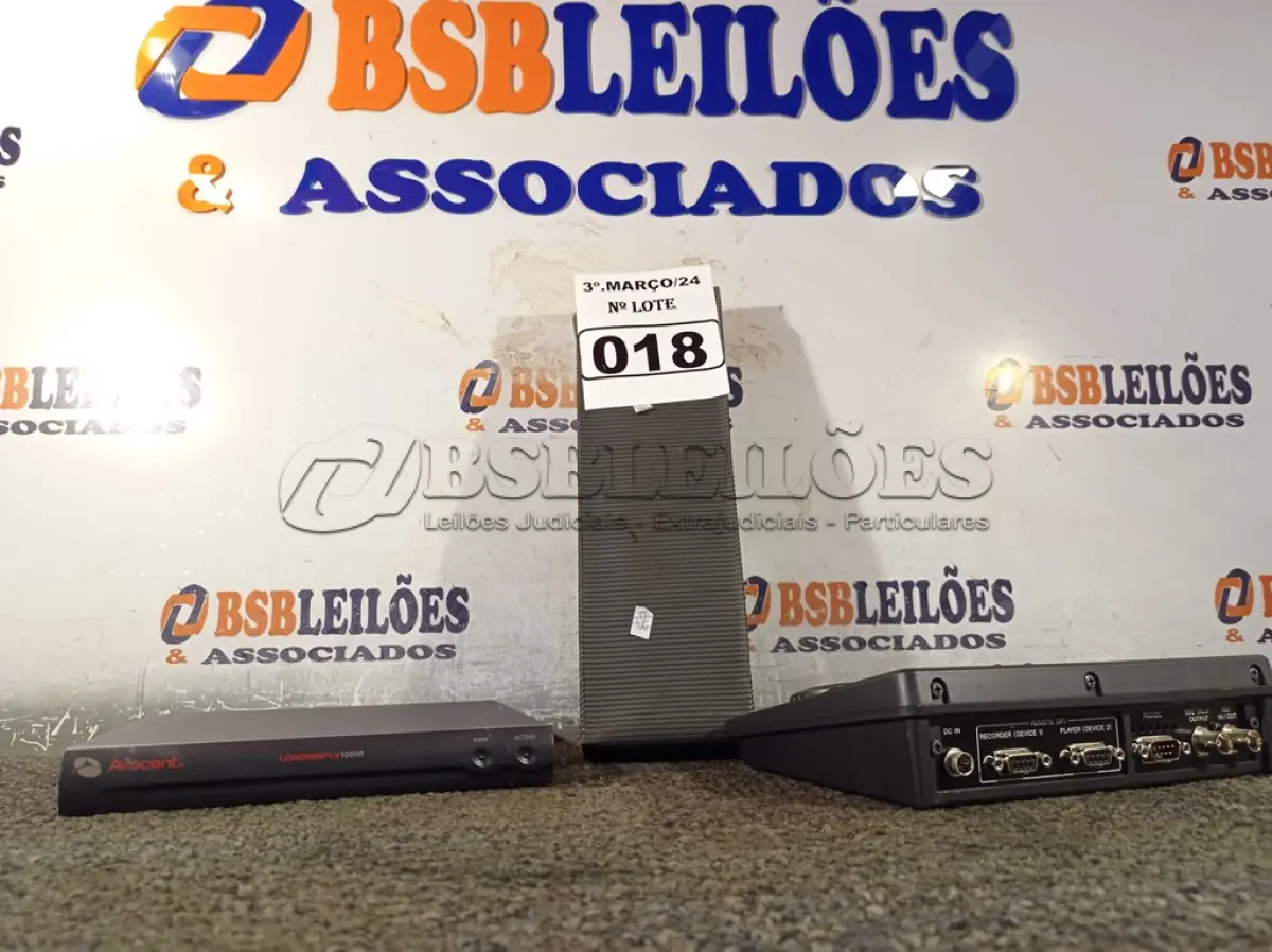 LOTE 018 - 01 CONTROLADOR REMOTO DE EDIÇÃO VTR SONY RM-280, 01 MINI CPU E 01 IMPRESSORA PORTÁTIL. (NO ESTADO) ATENÇÃO! FAZER A VISITAÇÃO ANTES DE ARREMATAR, NÃO SABEMOS SE FUNCIONA. LEILÃO NÃO TEM GARANTIA E NEM DEVOLUÇÃO, SUJEITO A POSSÍVEIS AVARIAS VISÍVEIS/OCULTAS E/OU AUSÊNCIA DE COMPONENTES.