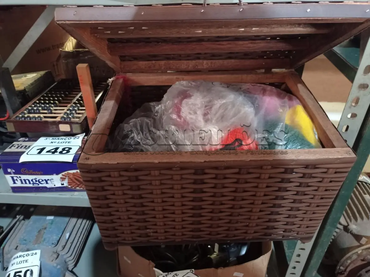 LOTE 148 - 01 LOTE COM MATERIAIS DIVERSOS. (NO ESTADO) ATENÇÃO! FAZER A VISITAÇÃO ANTES DE ARREMATAR, NÃO SABEMOS SE FUNCIONA. LEILÃO NÃO TEM GARANTIA E NEM DEVOLUÇÃO, SUJEITO A POSSÍVEIS AVARIAS VISÍVEIS/OCULTAS E/OU AUSÊNCIA DE COMPONENTES.
