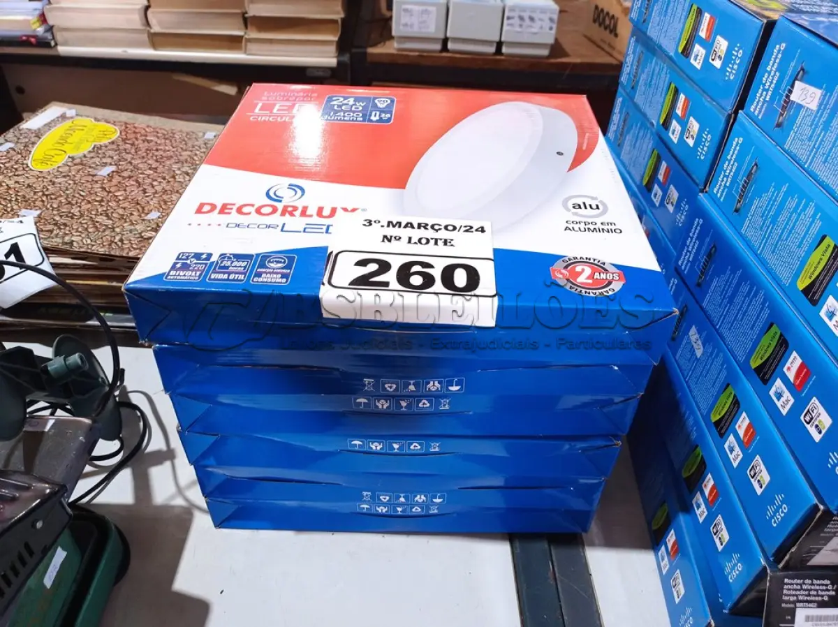 LOTE 260 - 06 PAINÉIS DE LED SOBREPOR CIRCULAR 24W 220V1400 LUMENS DECORLUX (NOVO). (NO ESTADO) ATENÇÃO! FAZER A VISITAÇÃO ANTES DE ARREMATAR, NÃO SABEMOS SE FUNCIONA. LEILÃO NÃO TEM GARANTIA E NEM DEVOLUÇÃO, SUJEITO A POSSÍVEIS AVARIAS VISÍVEIS/OCULTAS E/OU AUSÊNCIA DE COMPONENTES.