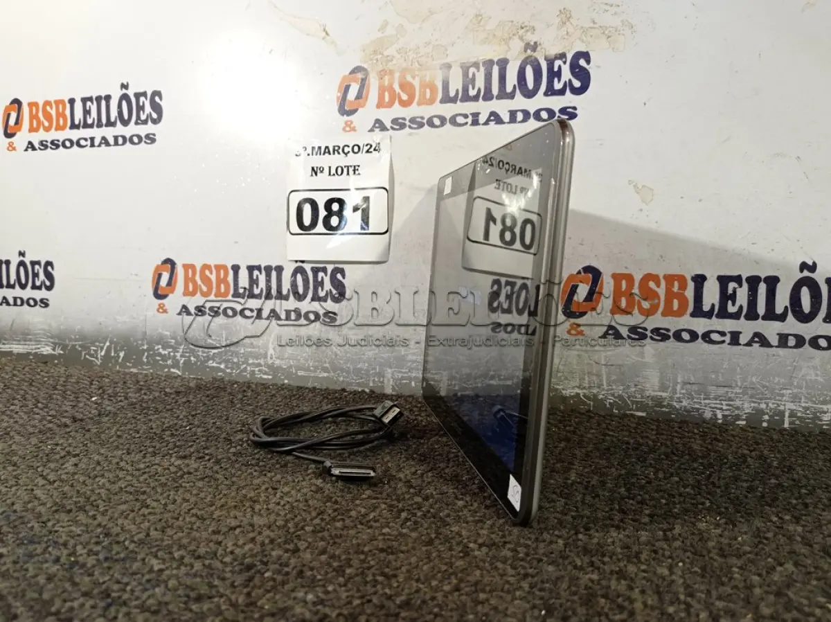 LOTE 081 - 01 TABLET SAMSUNG TAB2 TELA 10” COM CABO. (NO ESTADO) ATENÇÃO! FAZER A VISITAÇÃO ANTES DE ARREMATAR, NÃO SABEMOS SE FUNCIONA. LEILÃO NÃO TEM GARANTIA E NEM DEVOLUÇÃO, SUJEITO A POSSÍVEIS AVARIAS VISÍVEIS/OCULTAS E/OU AUSÊNCIA DE COMPONENTES.