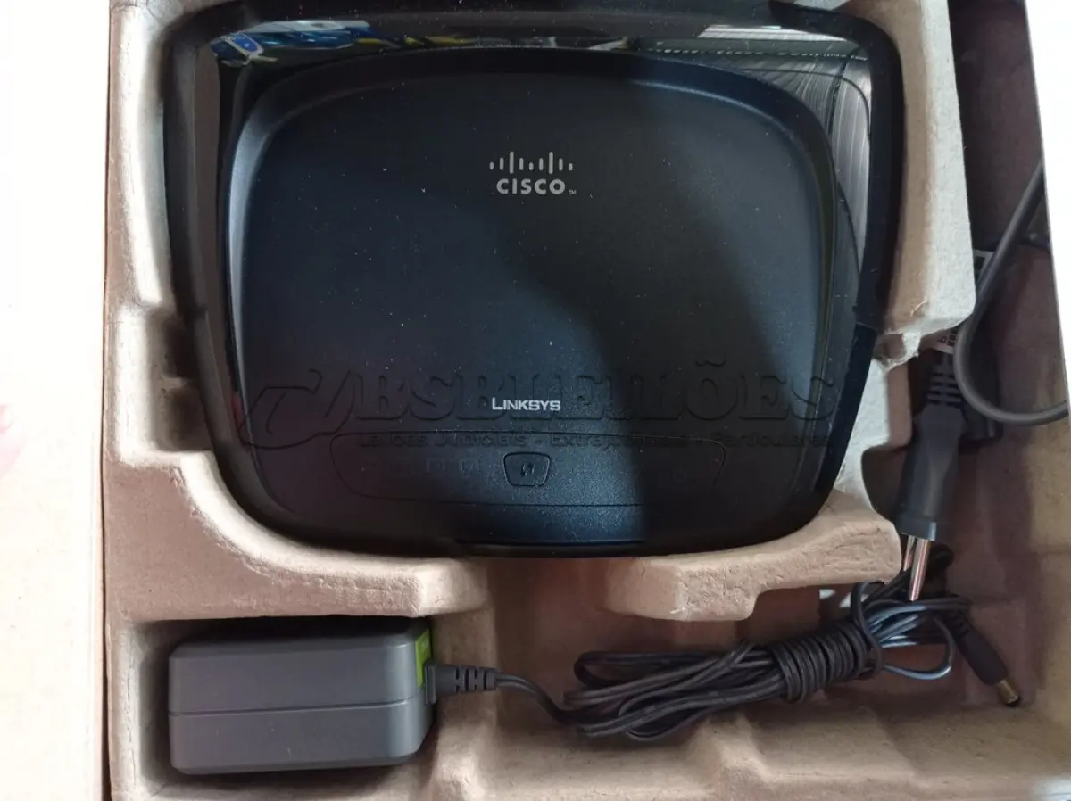 LOTE 123 - 12 ROTEADORES CISCO WRT54G2. (NO ESTADO) ATENÇÃO! FAZER A VISITAÇÃO ANTES DE ARREMATAR, NÃO SABEMOS SE FUNCIONA. LEILÃO NÃO TEM GARANTIA E NEM DEVOLUÇÃO, SUJEITO A POSSÍVEIS AVARIAS VISÍVEIS/OCULTAS E/OU AUSÊNCIA DE COMPONENTES.