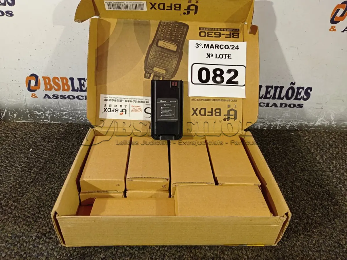 LOTE 082 - 12 BATERIAS PARA RÁDIO COMUNICADOR MODELO BF P-118. (NO ESTADO) ATENÇÃO! FAZER A VISITAÇÃO ANTES DE ARREMATAR, NÃO SABEMOS SE FUNCIONA. LEILÃO NÃO TEM GARANTIA E NEM DEVOLUÇÃO, SUJEITO A POSSÍVEIS AVARIAS VISÍVEIS/OCULTAS E/OU AUSÊNCIA DE COMPONENTES.