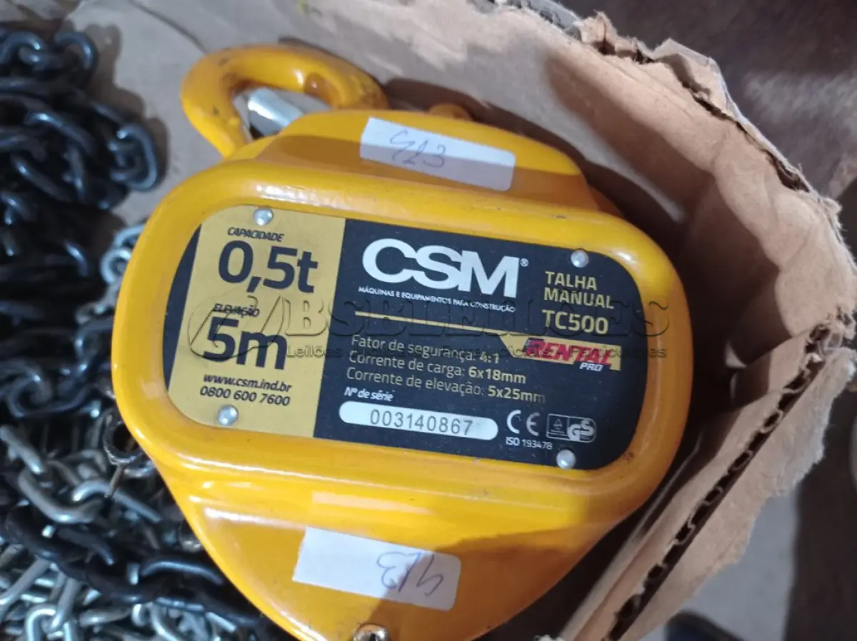 LOTE 251 - 01 TALHA MANUAL DE CORRENTE 1T 5M DE ELEVAÇÃO CSM. (NO ESTADO) ATENÇÃO! FAZER A VISITAÇÃO ANTES DE ARREMATAR, NÃO SABEMOS SE FUNCIONA. LEILÃO NÃO TEM GARANTIA E NEM DEVOLUÇÃO, SUJEITO A POSSÍVEIS AVARIAS VISÍVEIS/OCULTAS E/OU AUSÊNCIA DE COMPONENTES.