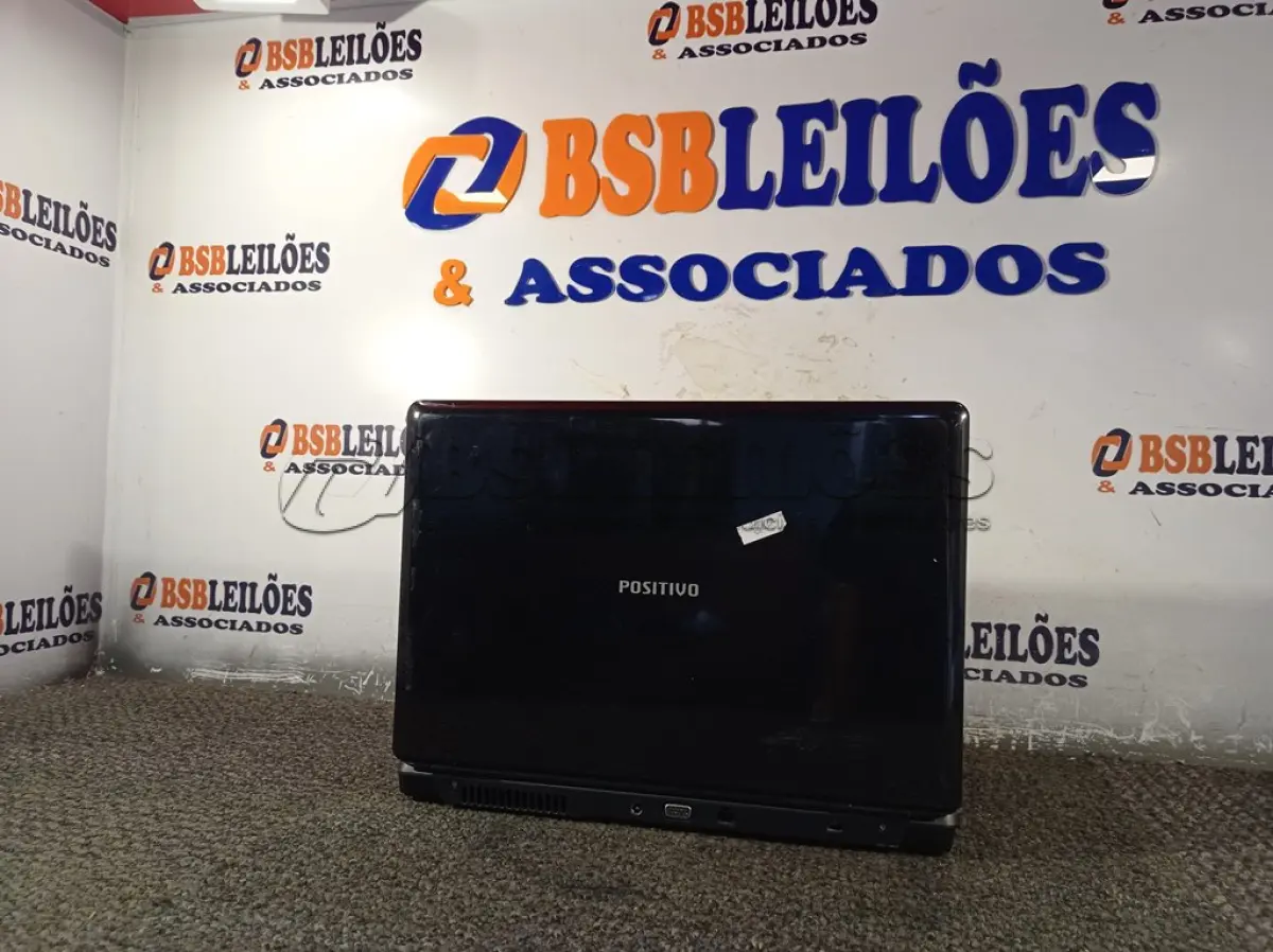 LOTE 114 - 01 NOTEBOOK MARCA POSITIVO MOBILE. (NO ESTADO) ATENÇÃO! FAZER A VISITAÇÃO ANTES DE ARREMATAR, NÃO SABEMOS SE FUNCIONA. LEILÃO NÃO TEM GARANTIA E NEM DEVOLUÇÃO, SUJEITO A POSSÍVEIS AVARIAS VISÍVEIS/OCULTAS E/OU AUSÊNCIA DE COMPONENTES.
