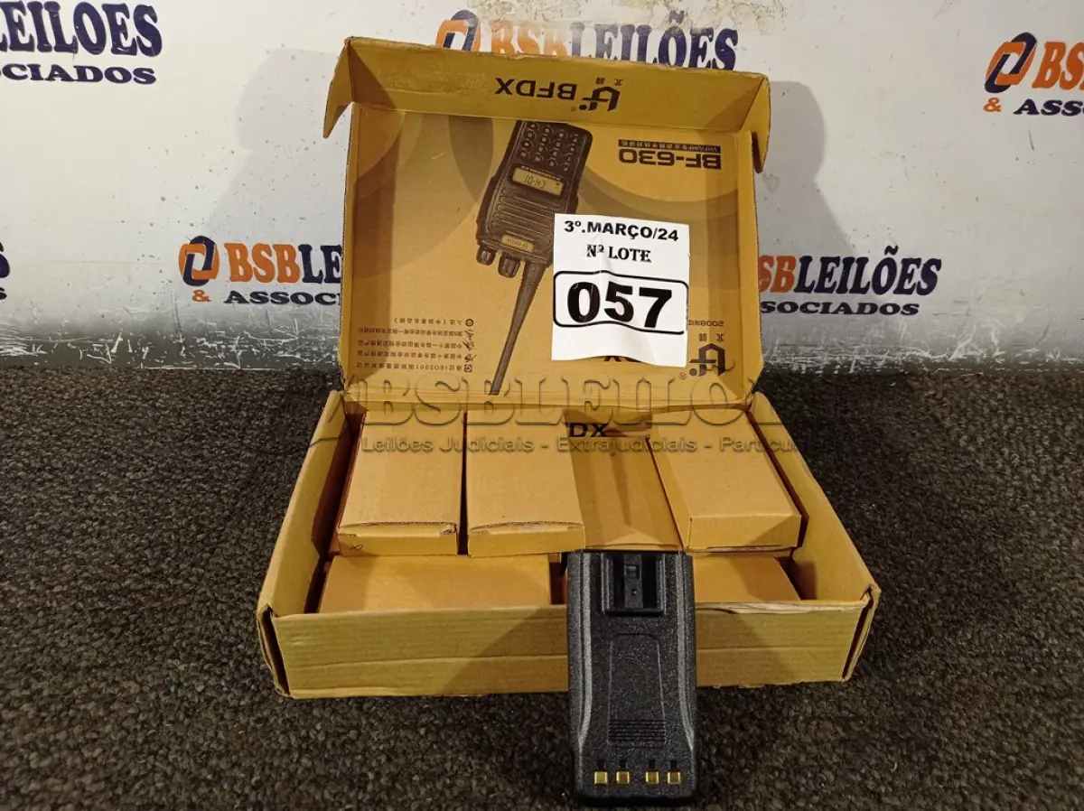 LOTE 057 - 10 BATERIAS PARA RÁDIO COMUNICADOR MODELO BF P-118. (NO ESTADO) ATENÇÃO! FAZER A VISITAÇÃO ANTES DE ARREMATAR, NÃO SABEMOS SE FUNCIONA. LEILÃO NÃO TEM GARANTIA E NEM DEVOLUÇÃO, SUJEITO A POSSÍVEIS AVARIAS VISÍVEIS/OCULTAS E/OU AUSÊNCIA DE COMPONENTES.
