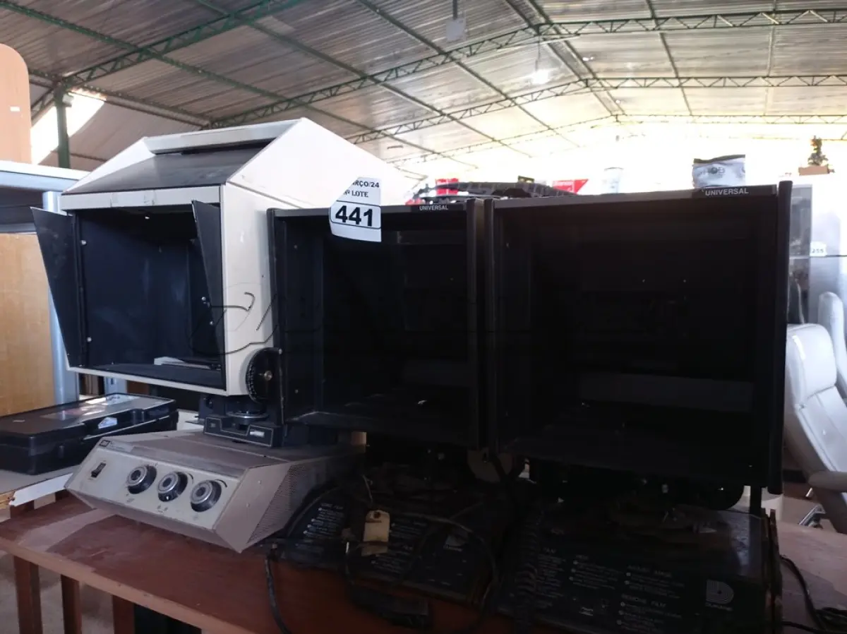 LOTE 441 - 03 EQUIPAMENTOS DE IMAGEM. (NO ESTADO) ATENÇÃO! FAZER A VISITAÇÃO ANTES DE ARREMATAR, NÃO SABEMOS SE FUNCIONA. LEILÃO NÃO TEM GARANTIA E NEM DEVOLUÇÃO, SUJEITO A POSSÍVEIS AVARIAS VISÍVEIS/OCULTAS E/OU AUSÊNCIA DE COMPONENTES.