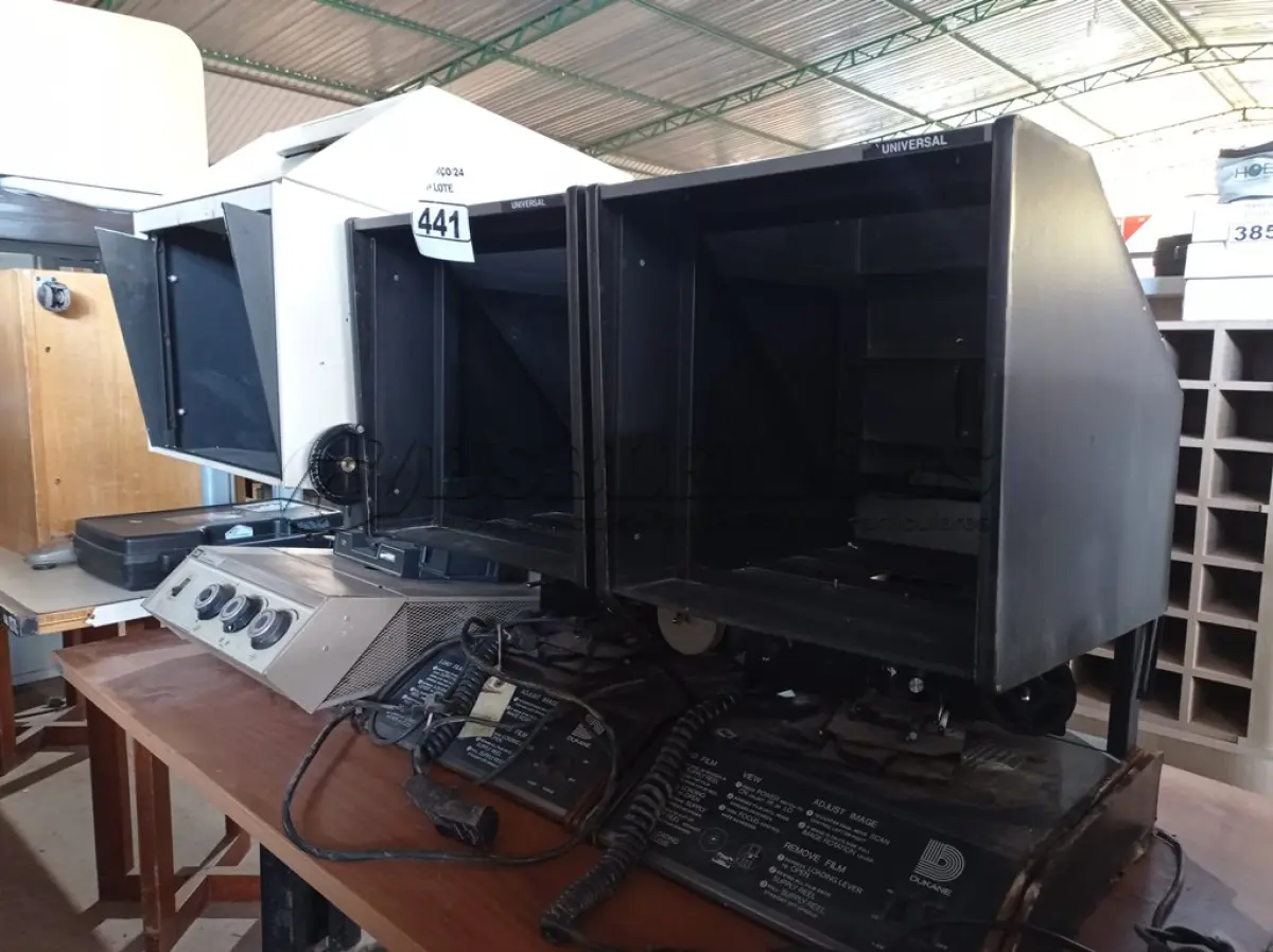 LOTE 441 - 03 EQUIPAMENTOS DE IMAGEM. (NO ESTADO) ATENÇÃO! FAZER A VISITAÇÃO ANTES DE ARREMATAR, NÃO SABEMOS SE FUNCIONA. LEILÃO NÃO TEM GARANTIA E NEM DEVOLUÇÃO, SUJEITO A POSSÍVEIS AVARIAS VISÍVEIS/OCULTAS E/OU AUSÊNCIA DE COMPONENTES.